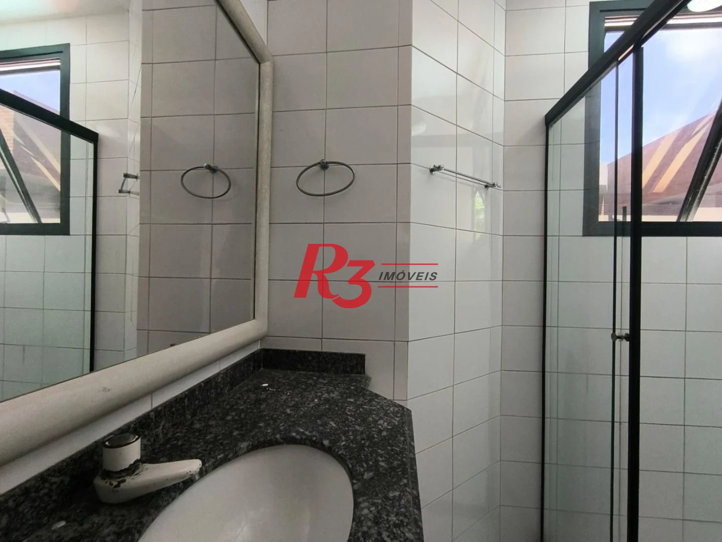 Sobrado com 6 dormitórios para alugar, 481 m² por R$ 24.561,91/mês - Gonzaga - Santos/SP