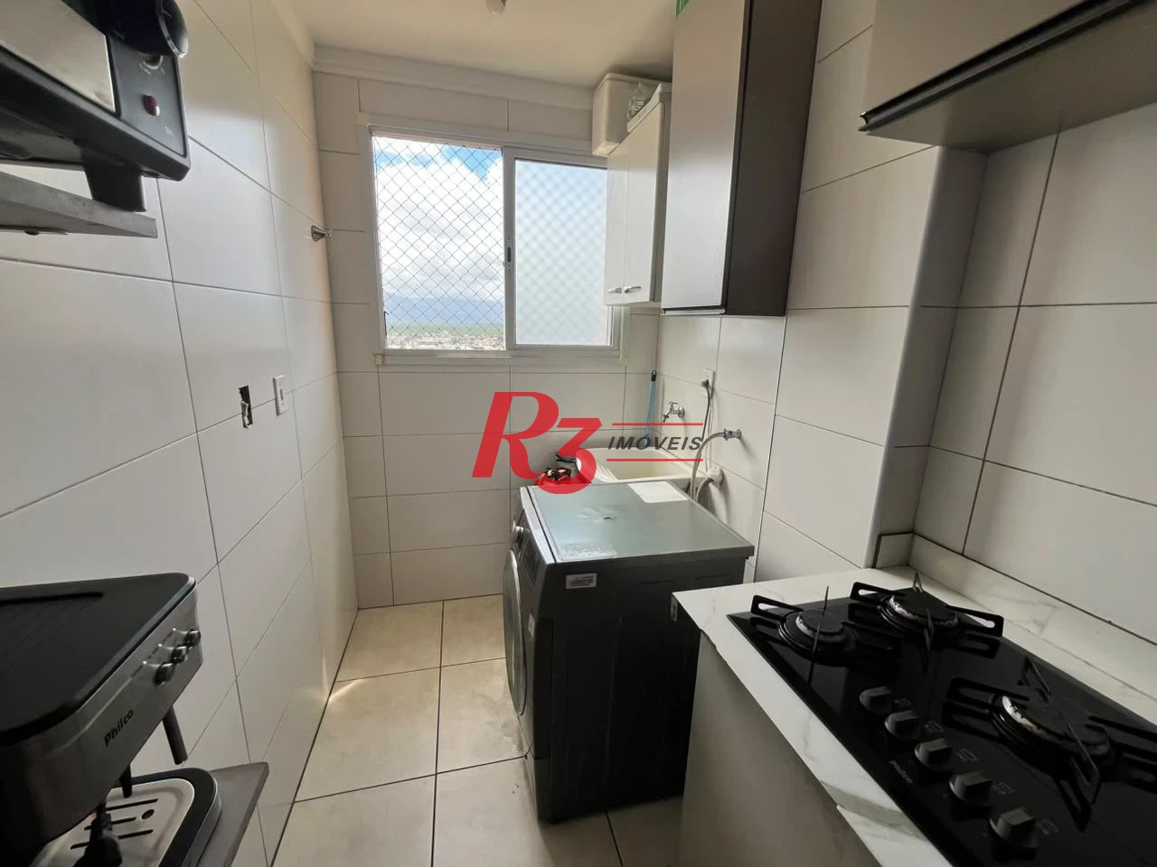 Apartamento com 2 dormitórios à venda, 58 m² por R$ 430.000,00 - Vila Guilhermina - Praia Grande/SP