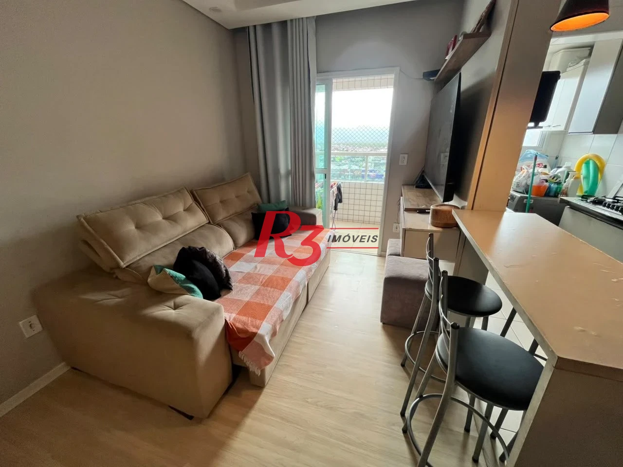 Apartamento com 2 dormitórios à venda, 58 m² por R$ 430.000,00 - Vila Guilhermina - Praia Grande/SP