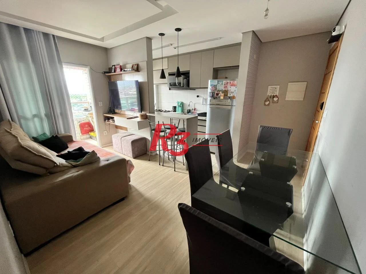 Apartamento com 2 dormitórios à venda, 58 m² por R$ 430.000,00 - Vila Guilhermina - Praia Grande/SP