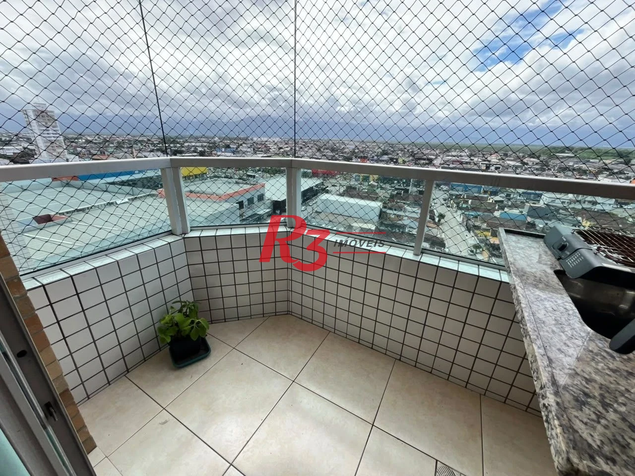 Apartamento com 2 dormitórios à venda, 58 m² por R$ 430.000,00 - Vila Guilhermina - Praia Grande/SP