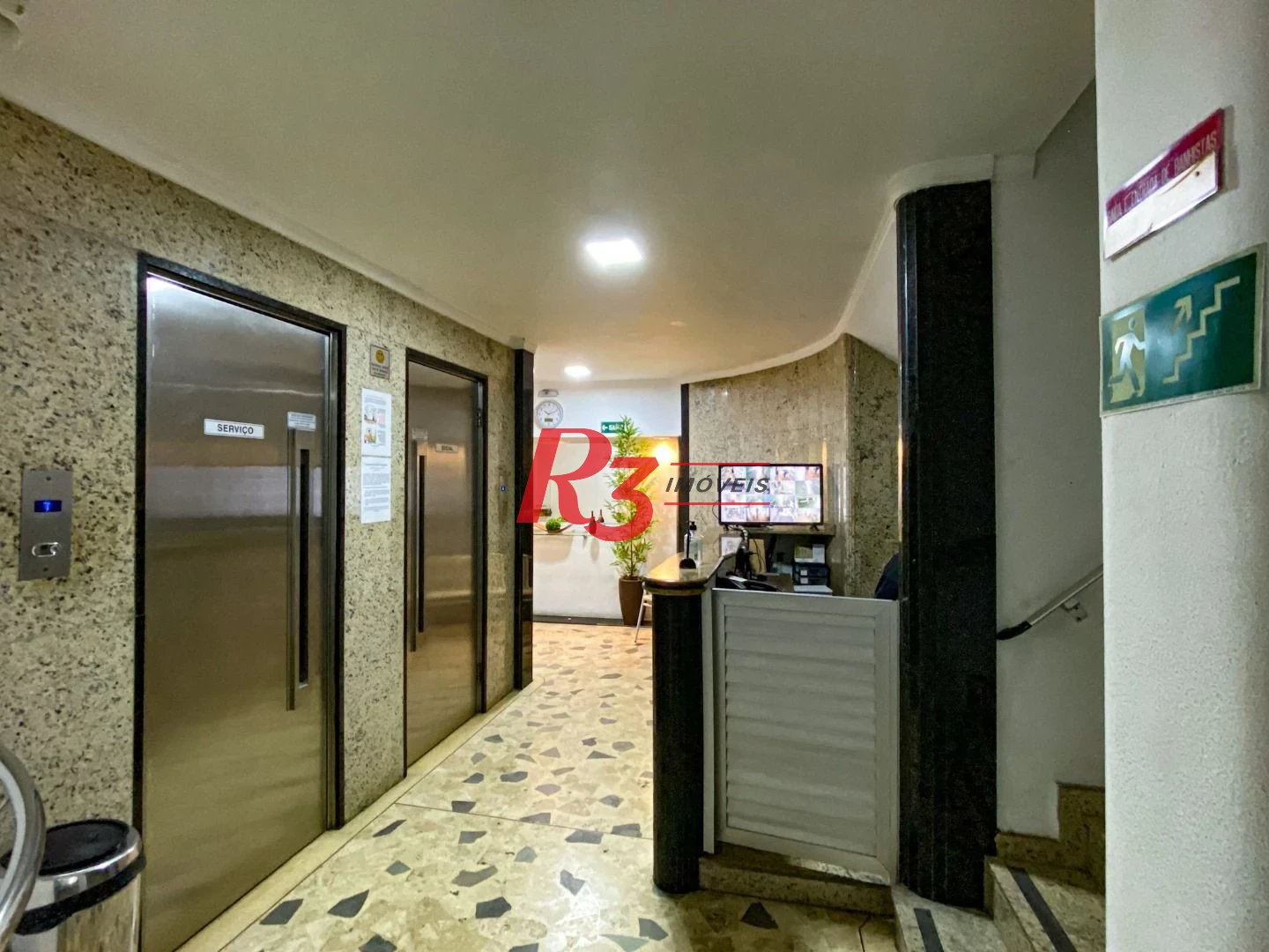 Apartamento com 1 dormitório à venda, 71 m² por R$ 350.000,00 - Centro - São Vicente/SP