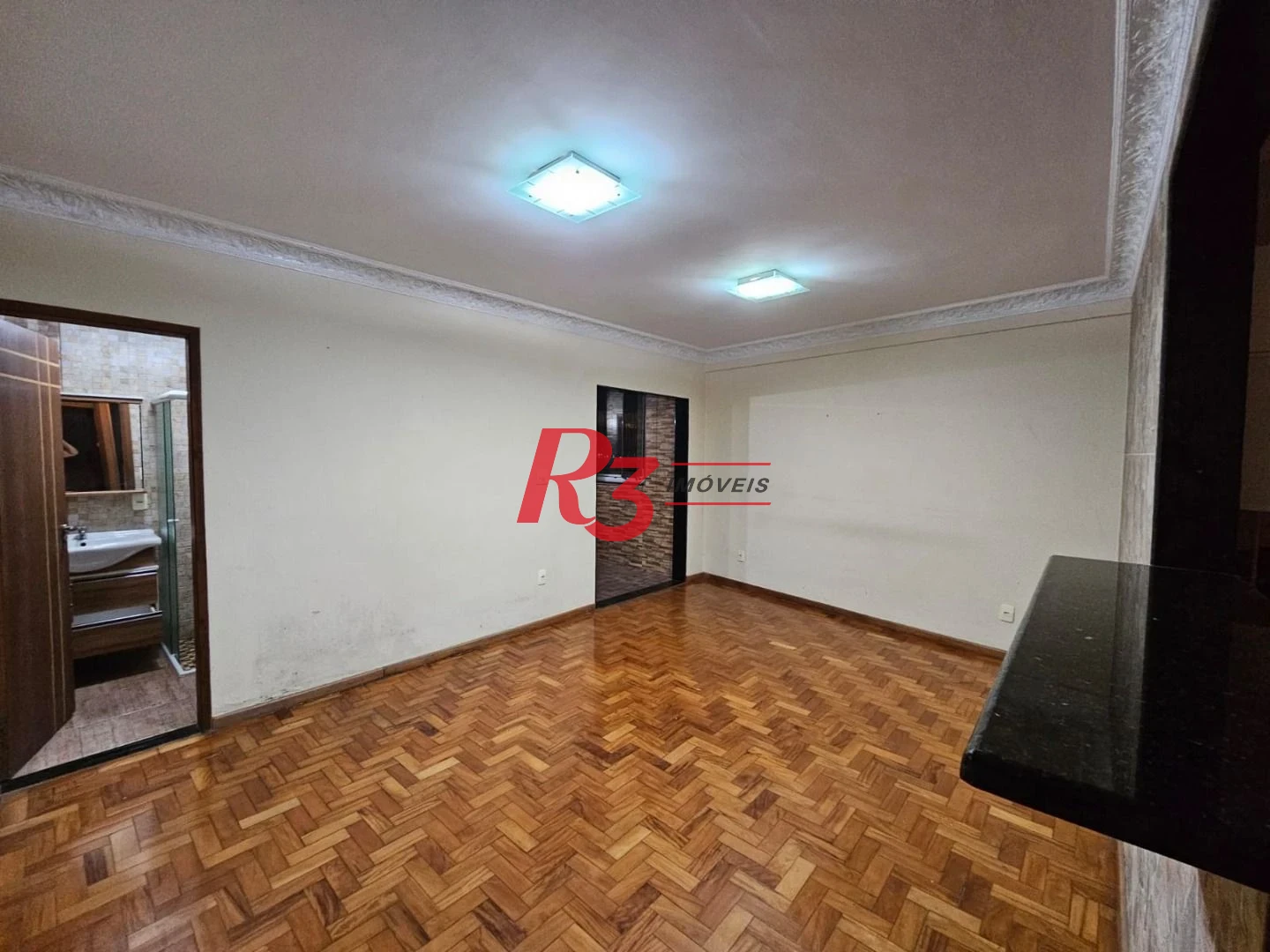 Apartamento com 1 dormitório à venda, 71 m² por R$ 350.000,00 - Centro - São Vicente/SP