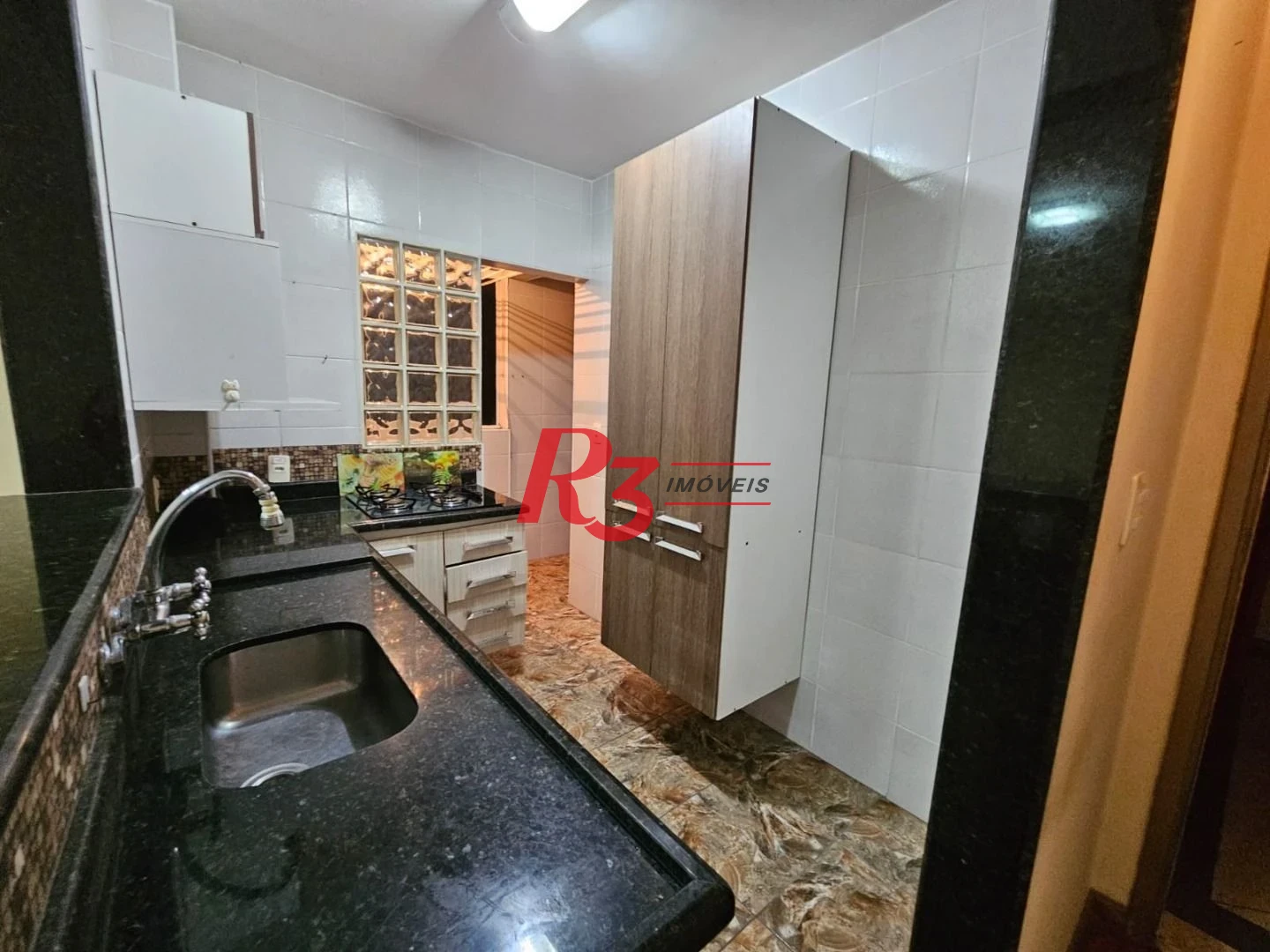 Apartamento com 1 dormitório à venda, 71 m² por R$ 350.000,00 - Centro - São Vicente/SP