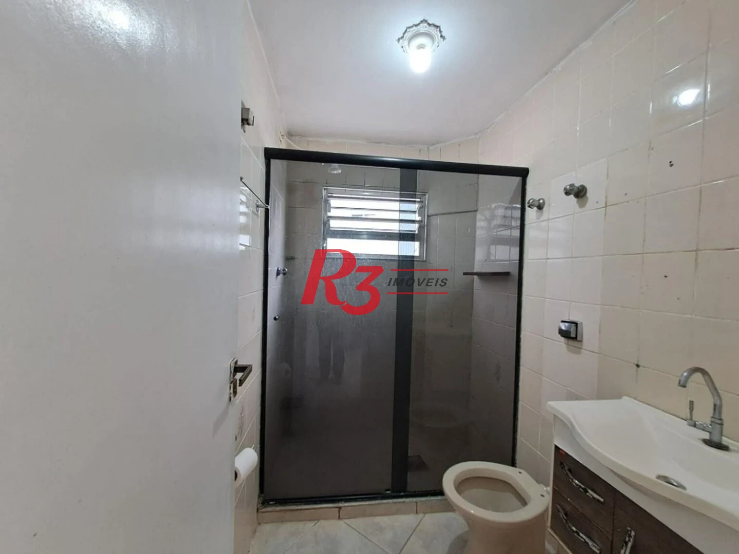Apartamento com 2 dormitórios à venda, 65 m² por R$ 370.000,00 - José Menino - Santos/SP