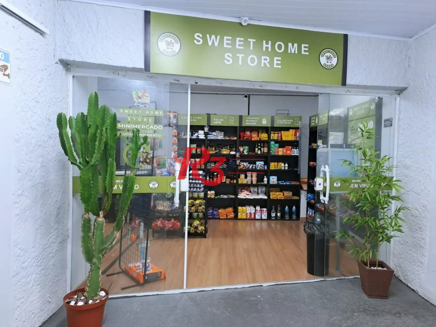 Apartamento com 2 dormitórios à venda, 65 m² por R$ 370.000,00 - José Menino - Santos/SP