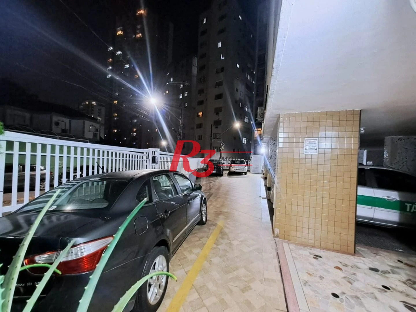 Apartamento com 2 dormitórios à venda, 65 m² por R$ 370.000,00 - José Menino - Santos/SP