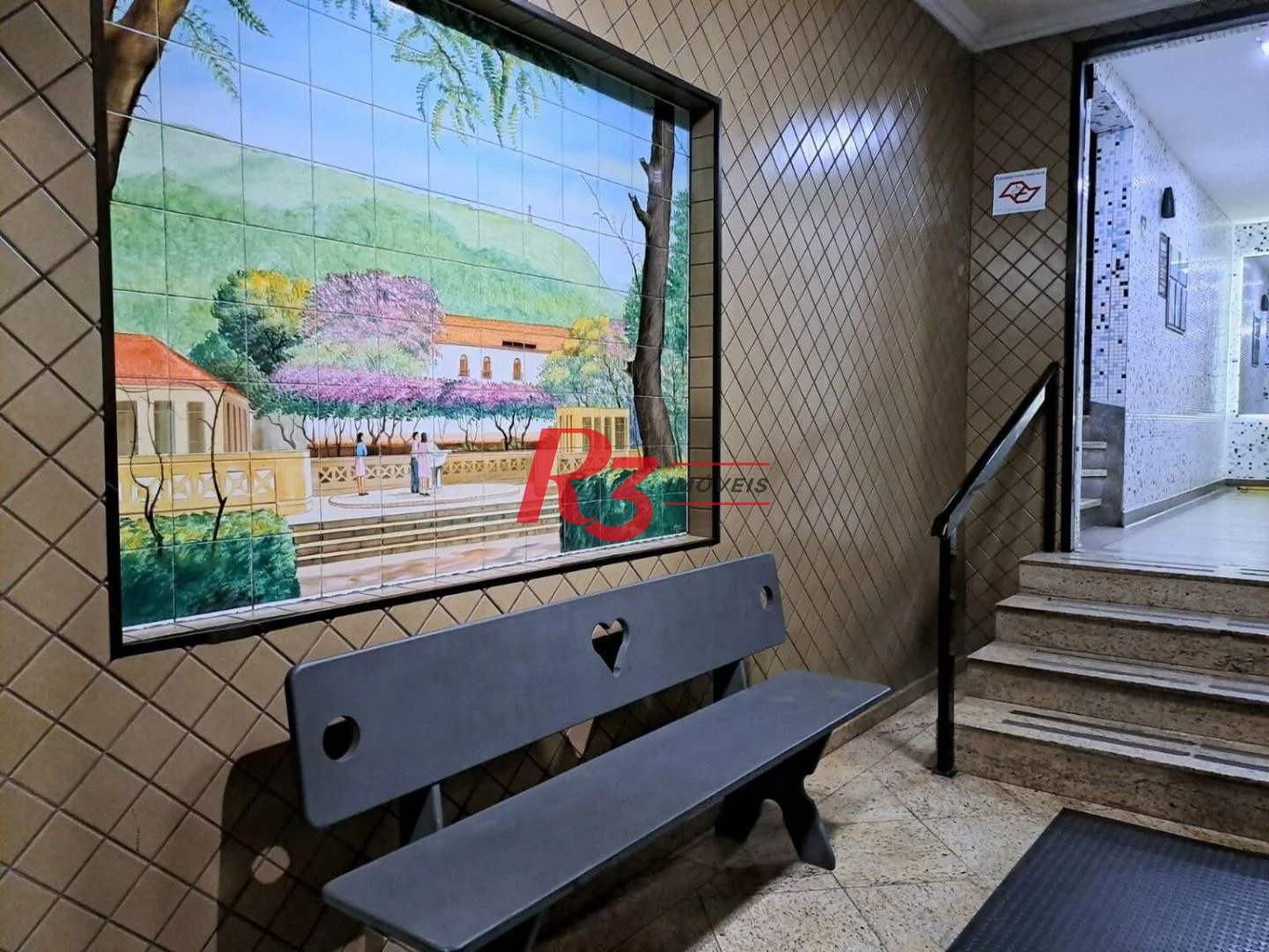 Apartamento com 2 dormitórios à venda, 65 m² por R$ 370.000,00 - José Menino - Santos/SP