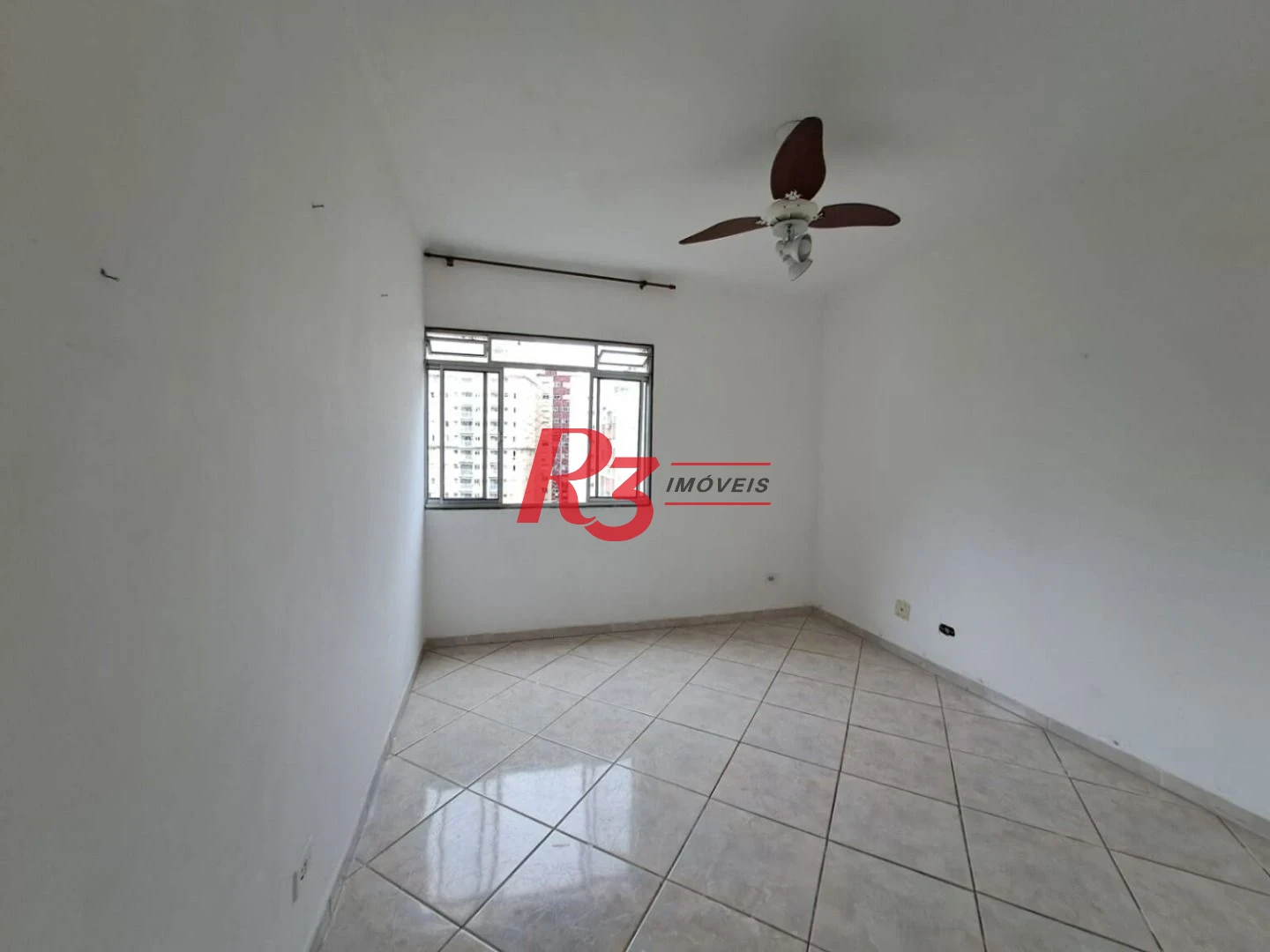 Apartamento com 2 dormitórios à venda, 65 m² por R$ 370.000,00 - José Menino - Santos/SP