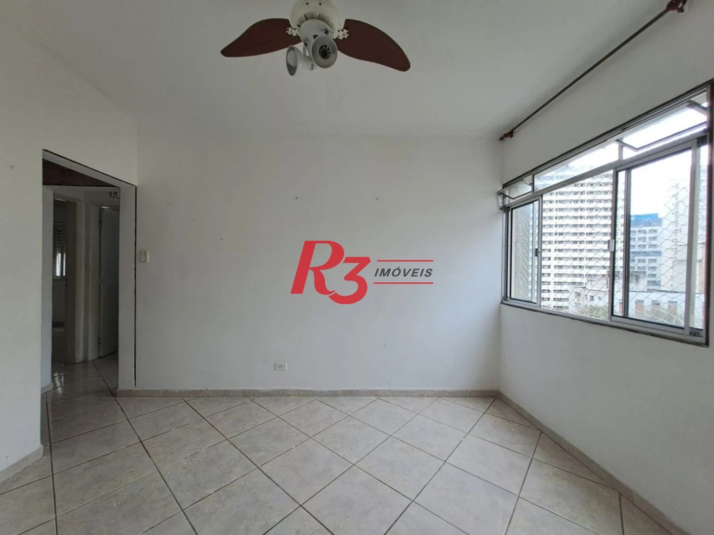 Apartamento com 2 dormitórios à venda, 65 m² por R$ 370.000,00 - José Menino - Santos/SP