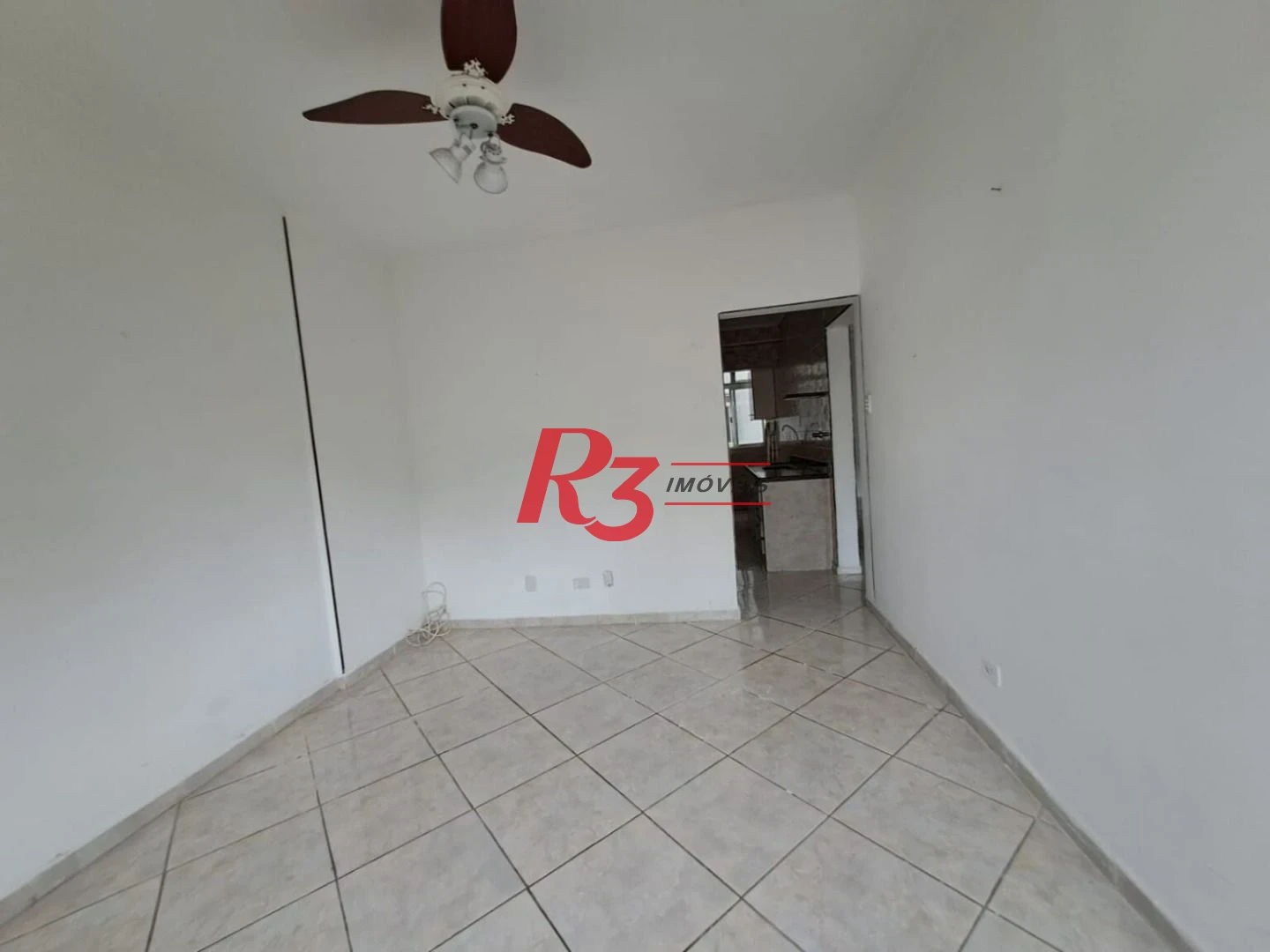 Apartamento com 2 dormitórios à venda, 65 m² por R$ 370.000,00 - José Menino - Santos/SP
