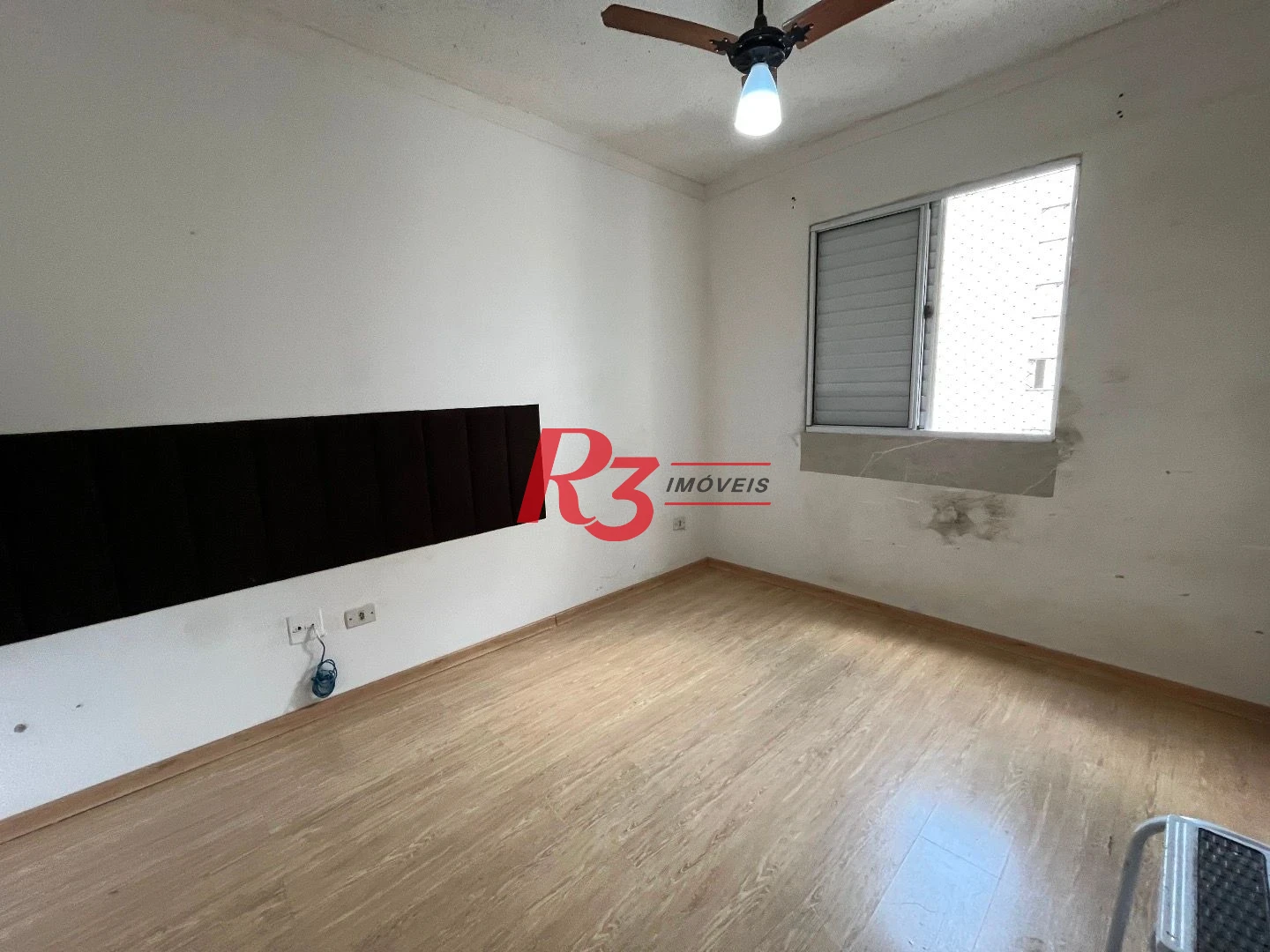 Apartamento com 2 dormitórios à venda, 54 m² por R$ 320.000,00 - Morro Nova Cintra - Santos/SP