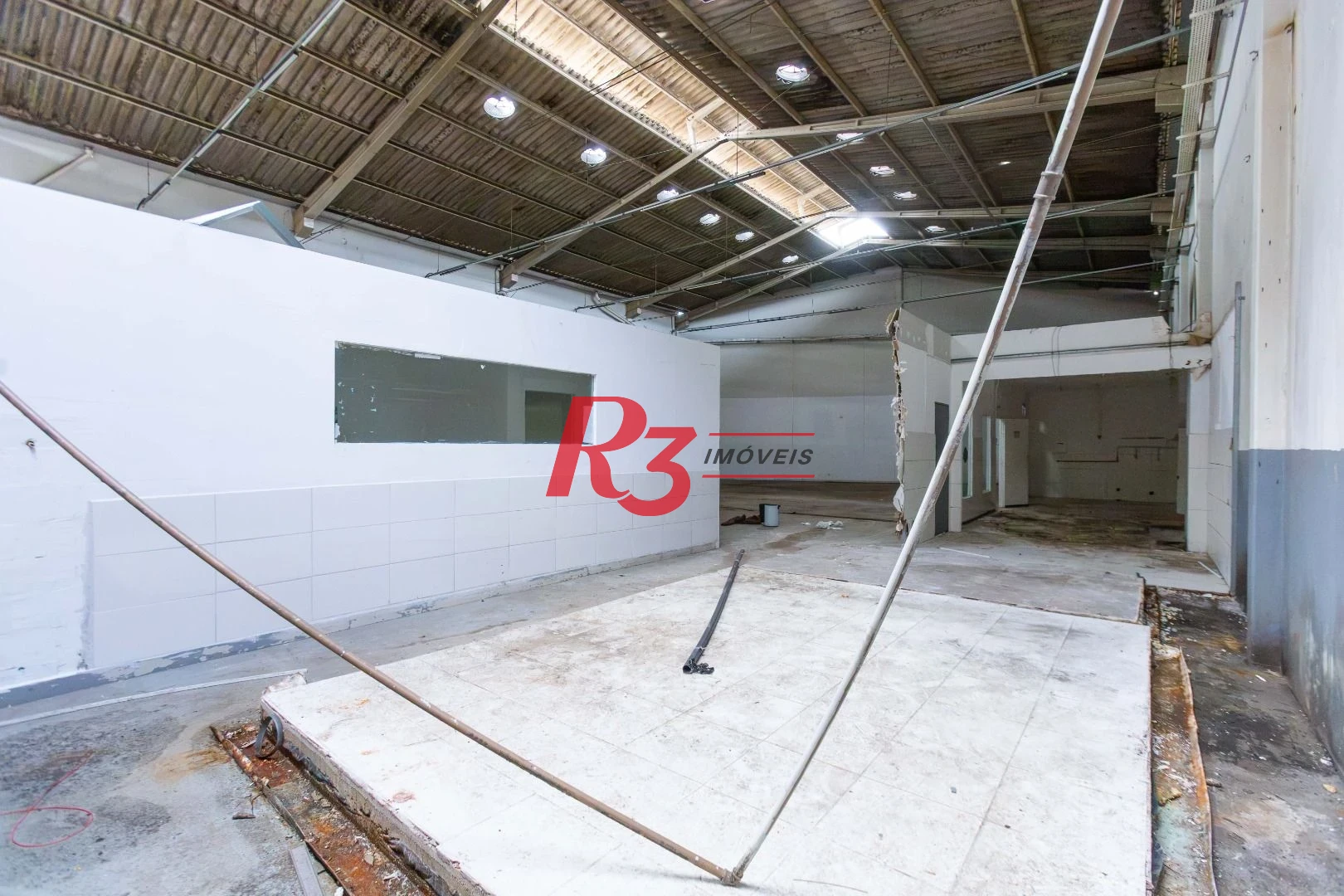 Galpão para alugar, 540 m² por R$ 10.000,00/mês - Vila Matias - Santos/SP