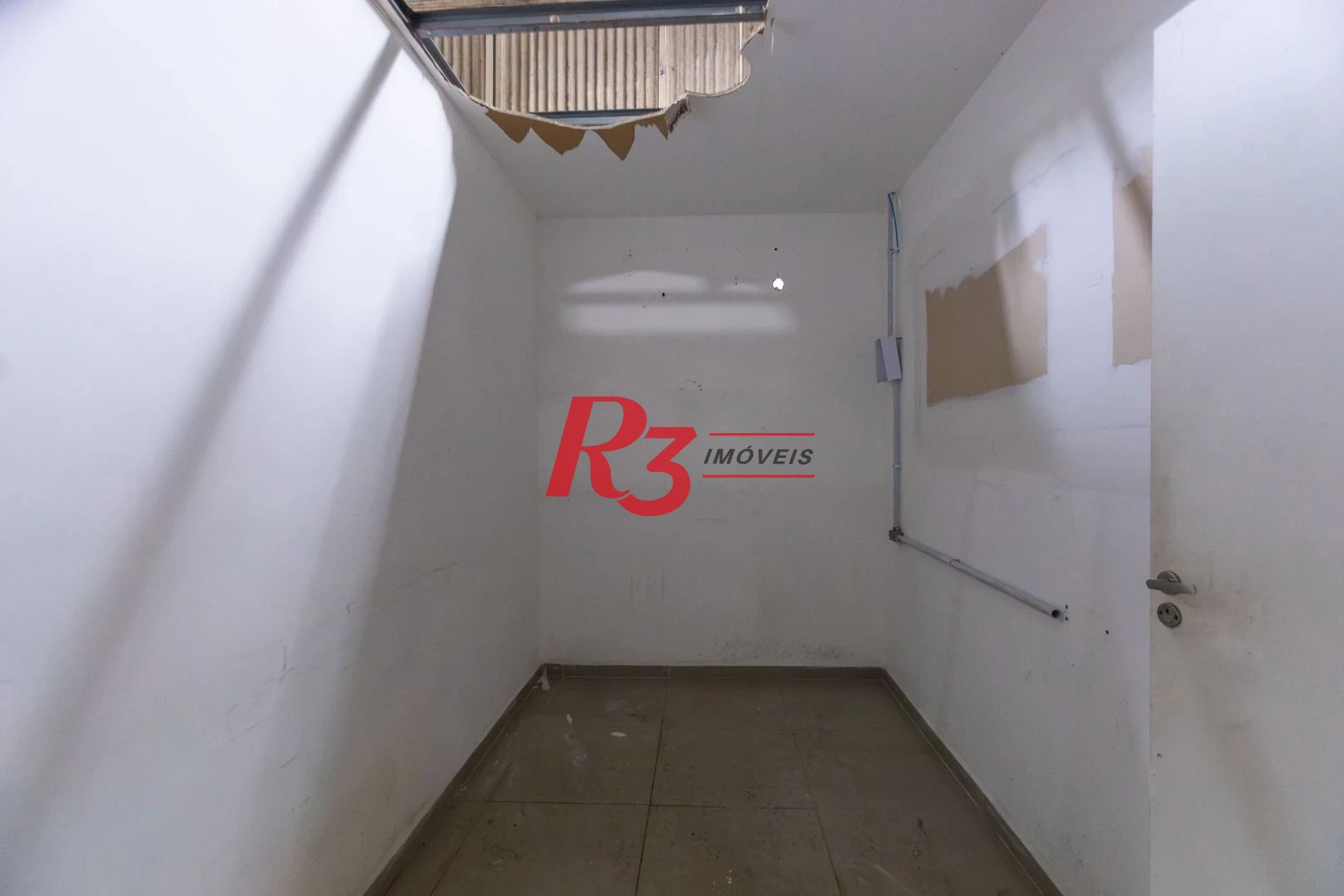 Galpão para alugar, 540 m² por R$ 10.000,00/mês - Vila Matias - Santos/SP