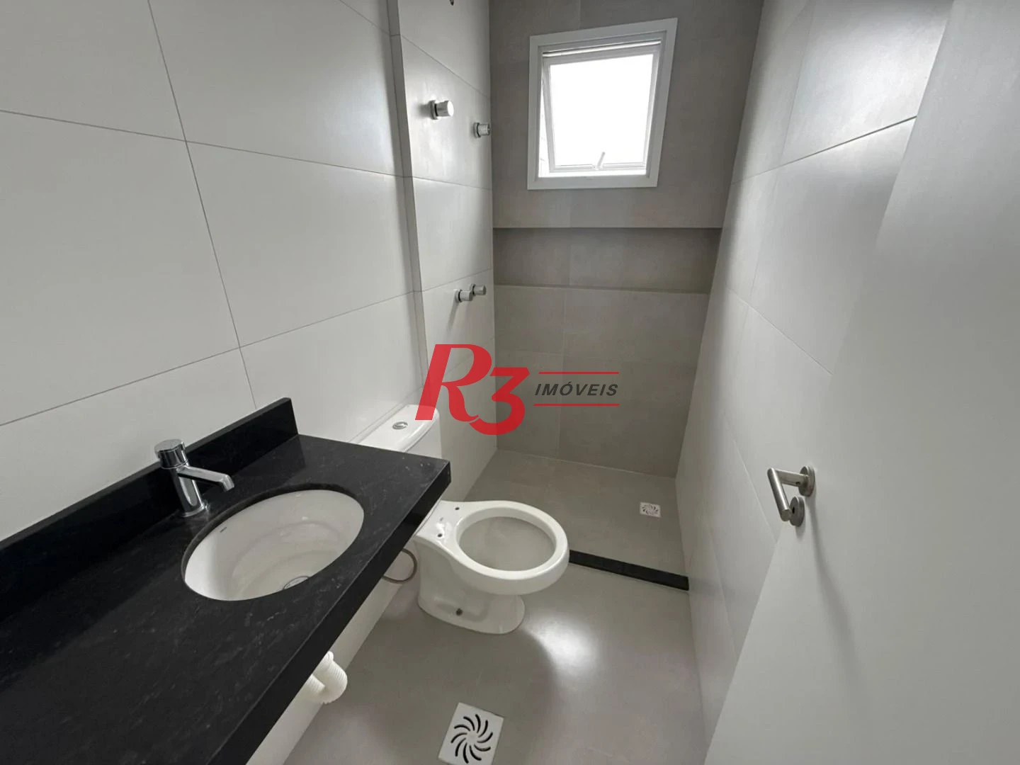 Apartamento com 2 dormitórios à venda, 67 m² por R$ 730.000,00 - Macuco - Santos/SP