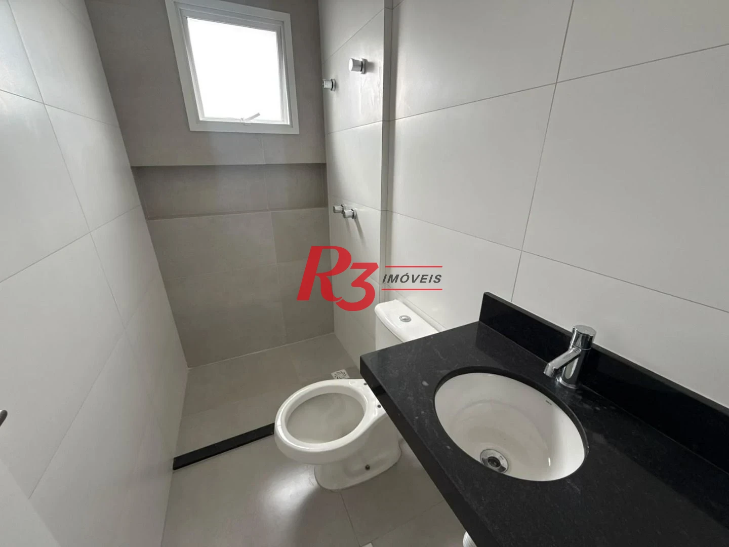 Apartamento com 2 dormitórios à venda, 67 m² por R$ 730.000,00 - Macuco - Santos/SP