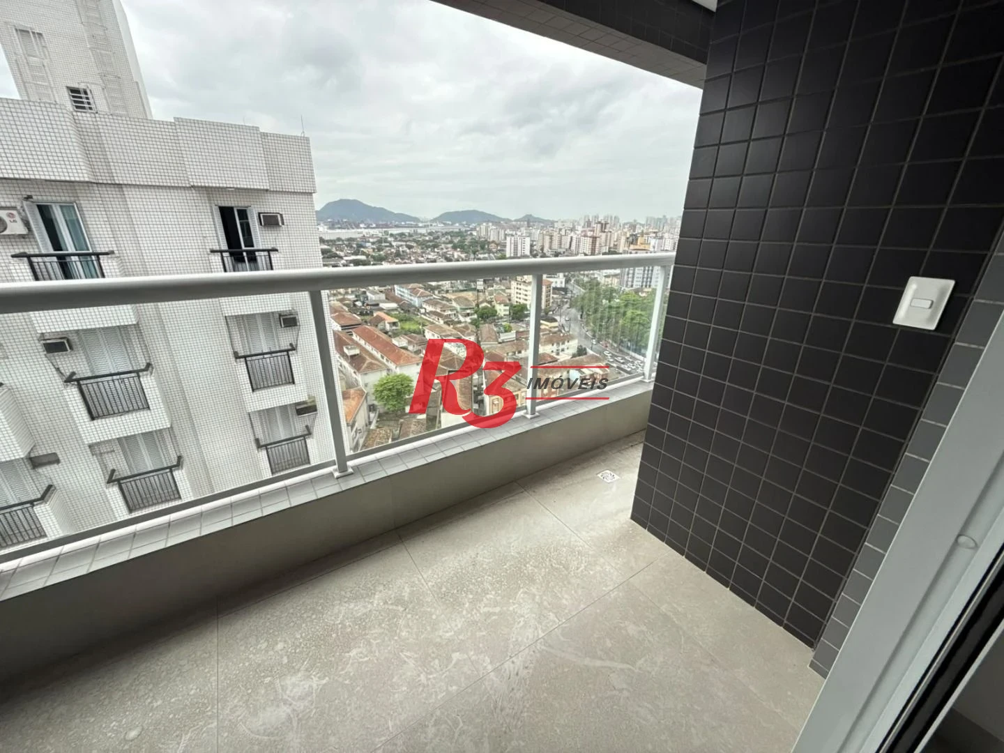 Apartamento com 2 dormitórios à venda, 67 m² por R$ 730.000,00 - Macuco - Santos/SP