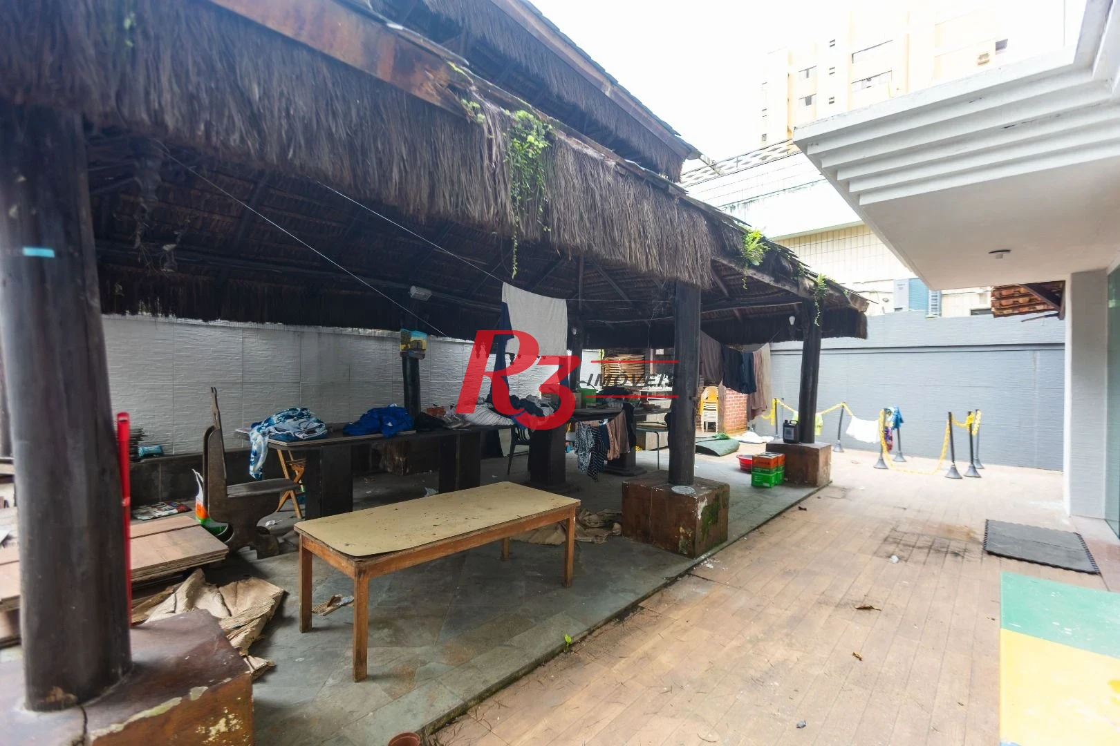 Sobrado com 3 dormitórios à venda, 260 m² por R$ 1.810.000,00 - Ponta da Praia - Santos/SP