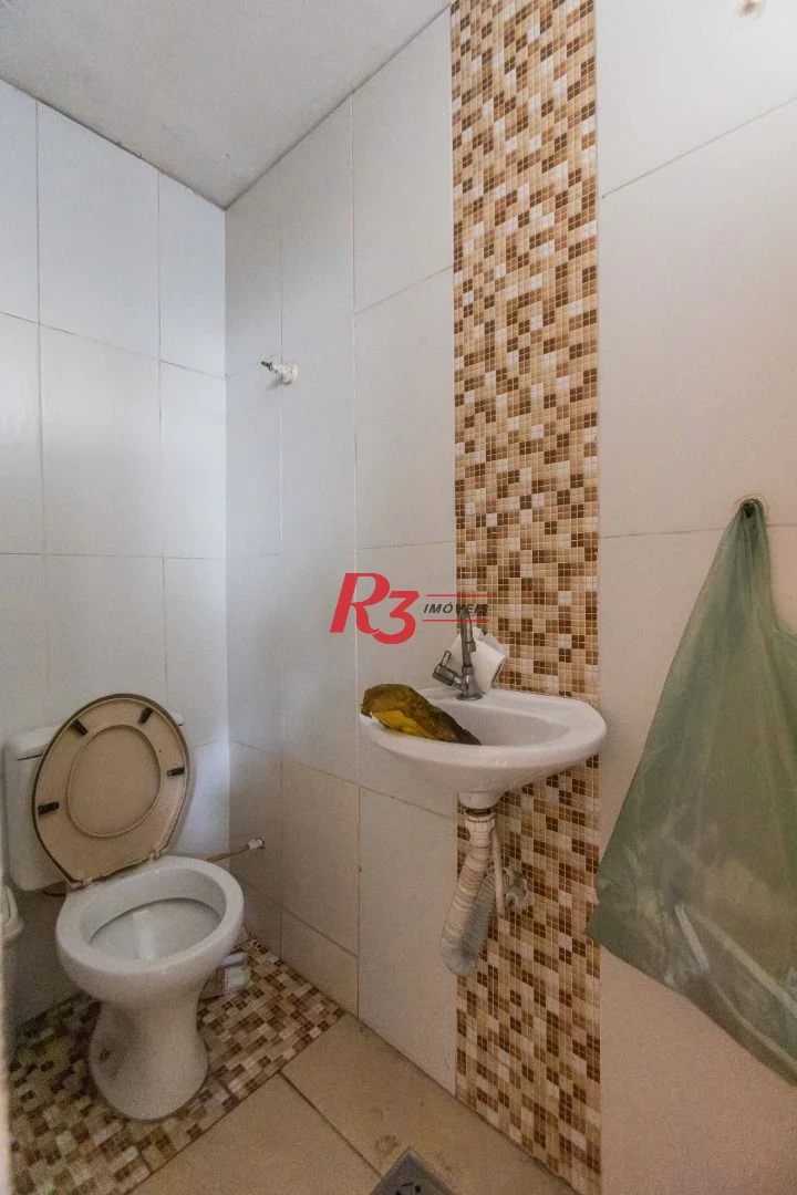 Sobrado com 3 dormitórios à venda, 260 m² por R$ 1.810.000,00 - Ponta da Praia - Santos/SP