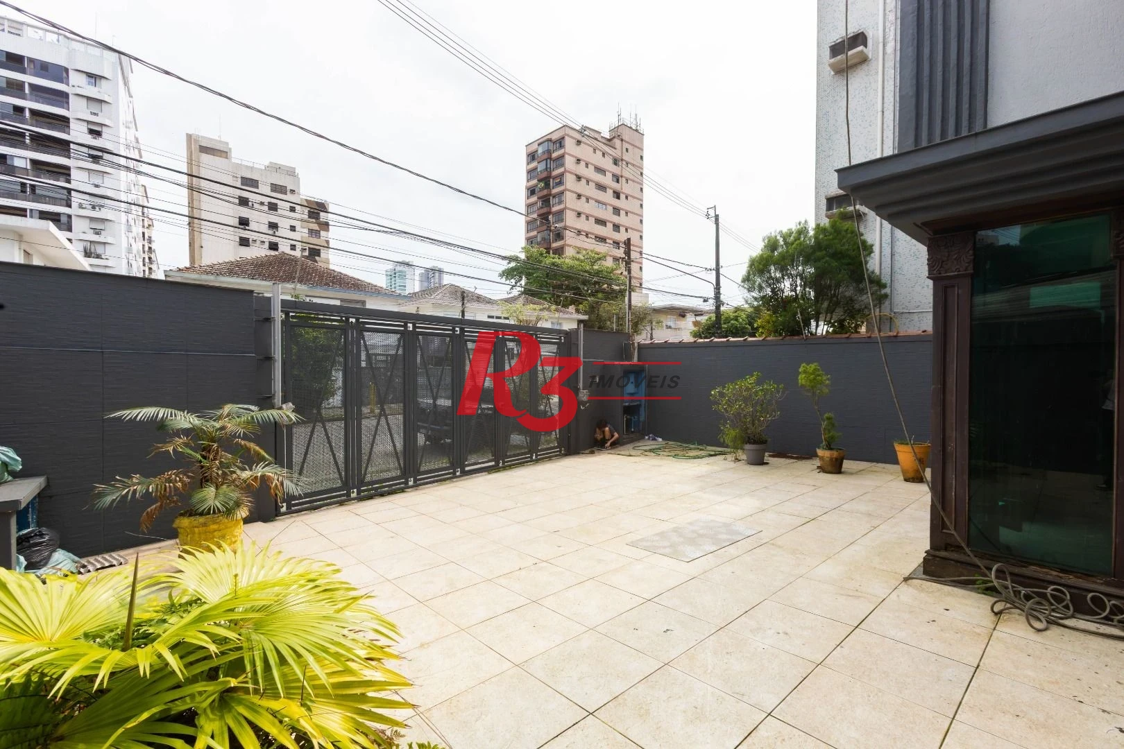 Sobrado com 3 dormitórios à venda, 260 m² por R$ 1.810.000,00 - Ponta da Praia - Santos/SP