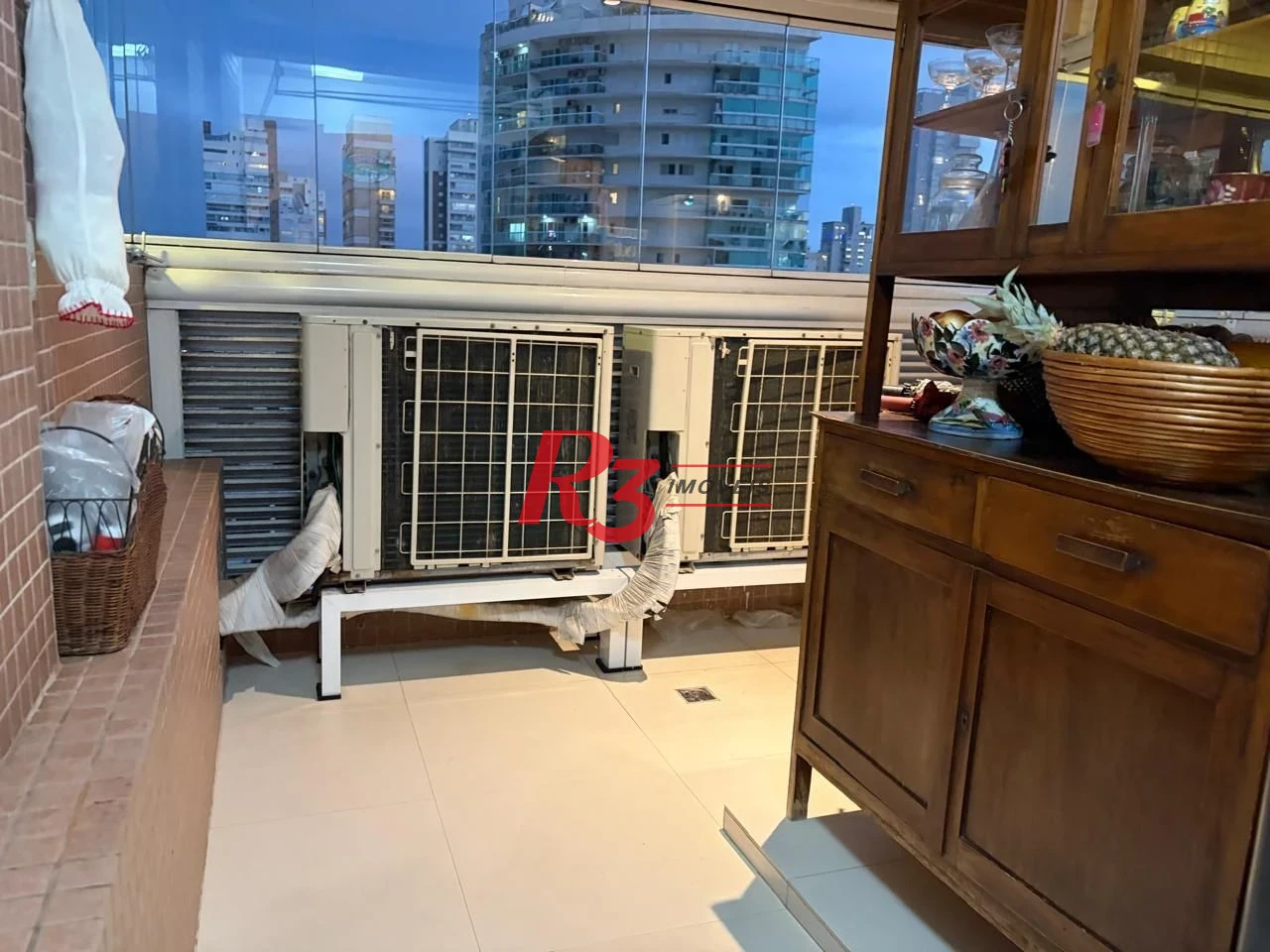 Apartamento com 4 dormitórios à venda, 221 m² por R$ 3.800.000,00 - Gonzaga - Santos/SP