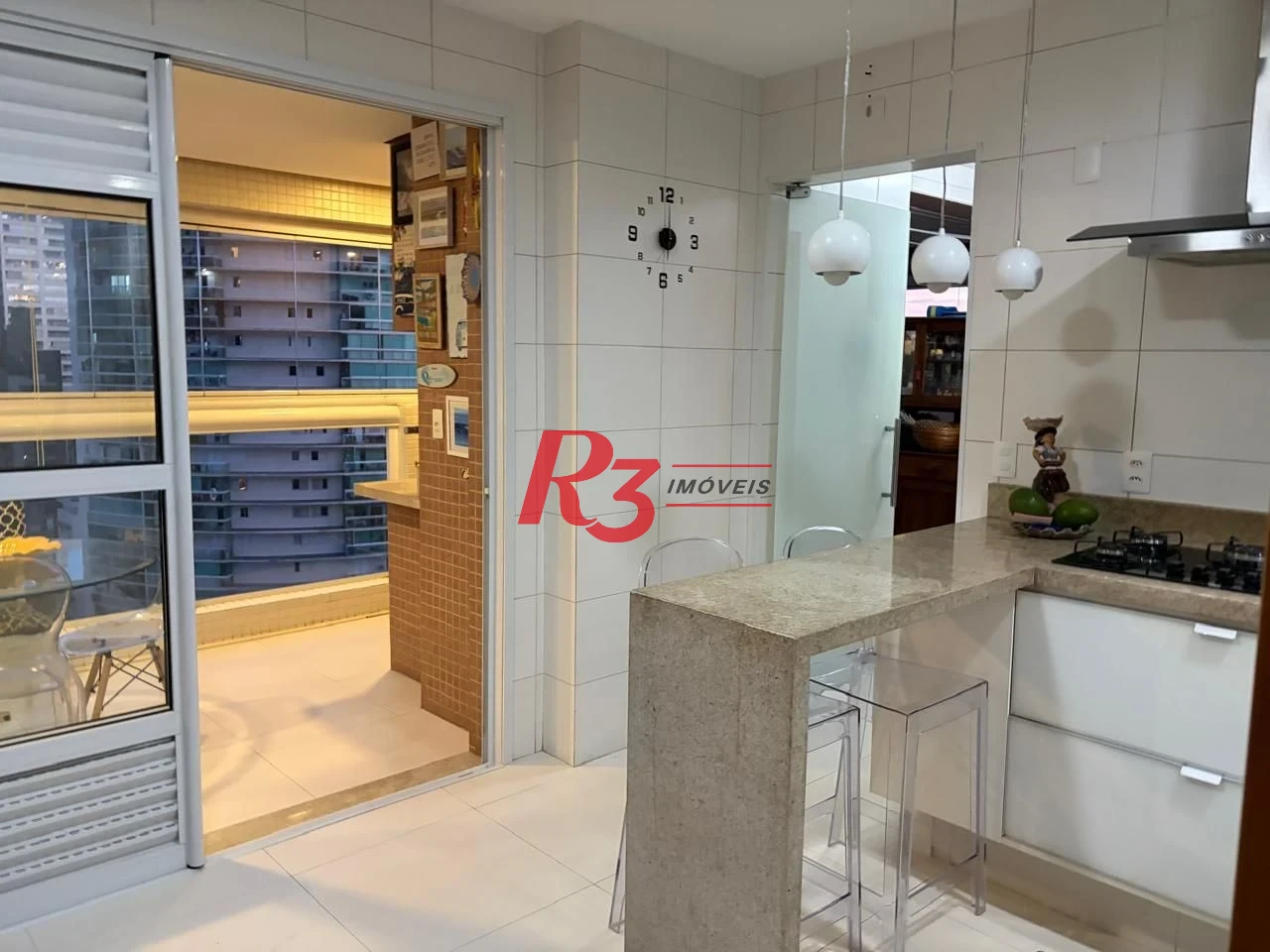 Apartamento com 4 dormitórios à venda, 221 m² por R$ 3.800.000,00 - Gonzaga - Santos/SP