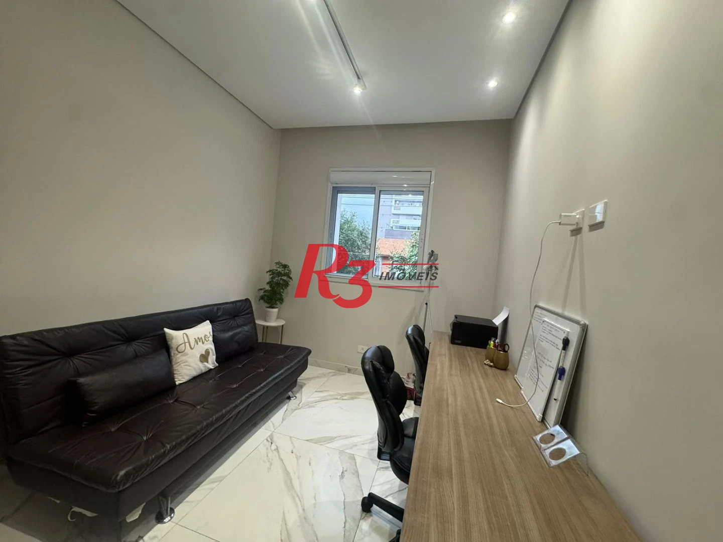 Casa com 3 dormitórios à venda, 190 m² por R$ 2.300.000,00 - Gonzaga - Santos/SP