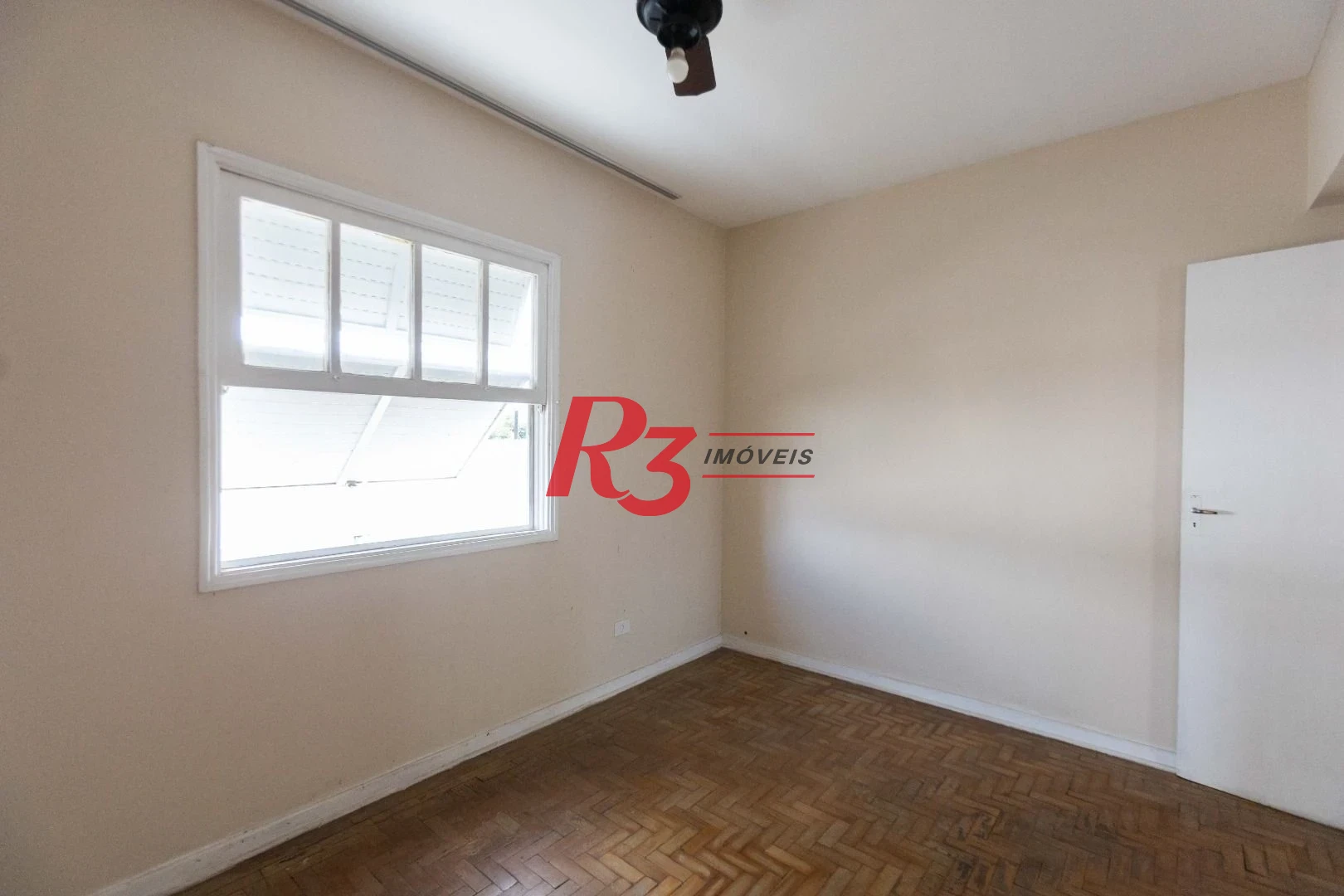 Apartamento com 2 dormitórios à venda, 80 m² por R$ 340.000,00 - Boqueirão - Santos/SP