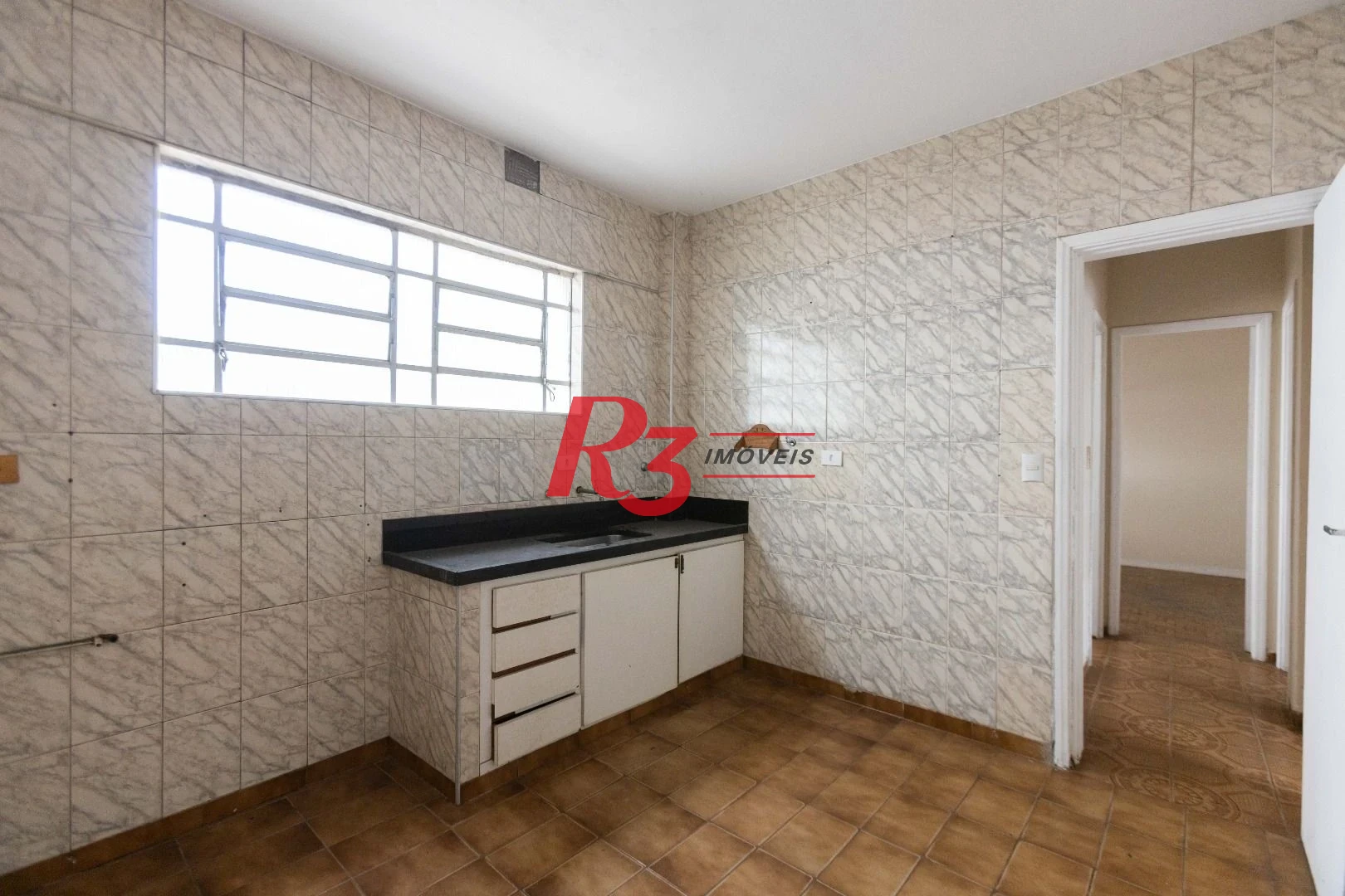 Apartamento com 2 dormitórios à venda, 80 m² por R$ 340.000,00 - Boqueirão - Santos/SP