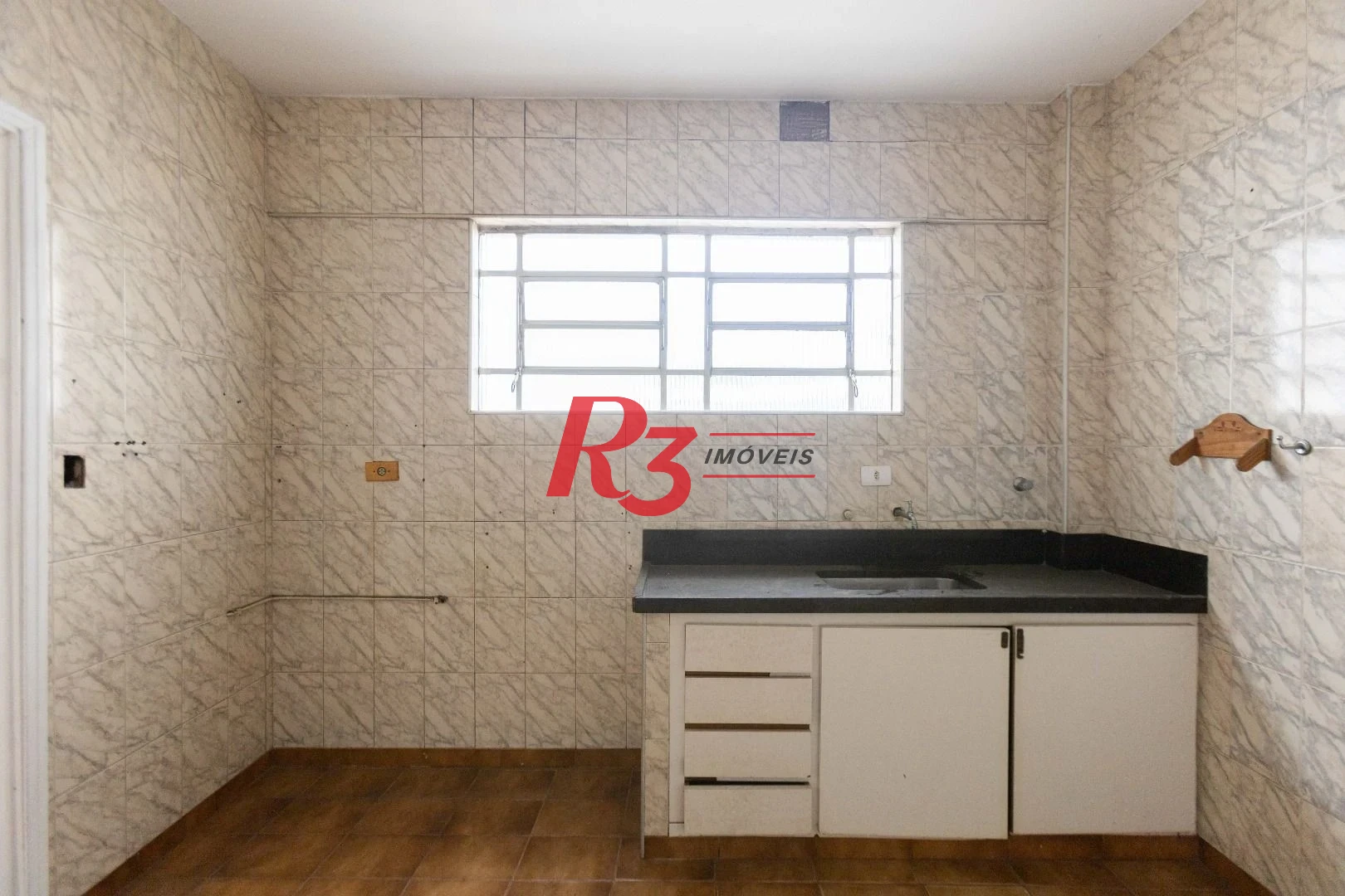 Apartamento com 2 dormitórios à venda, 80 m² por R$ 340.000,00 - Boqueirão - Santos/SP
