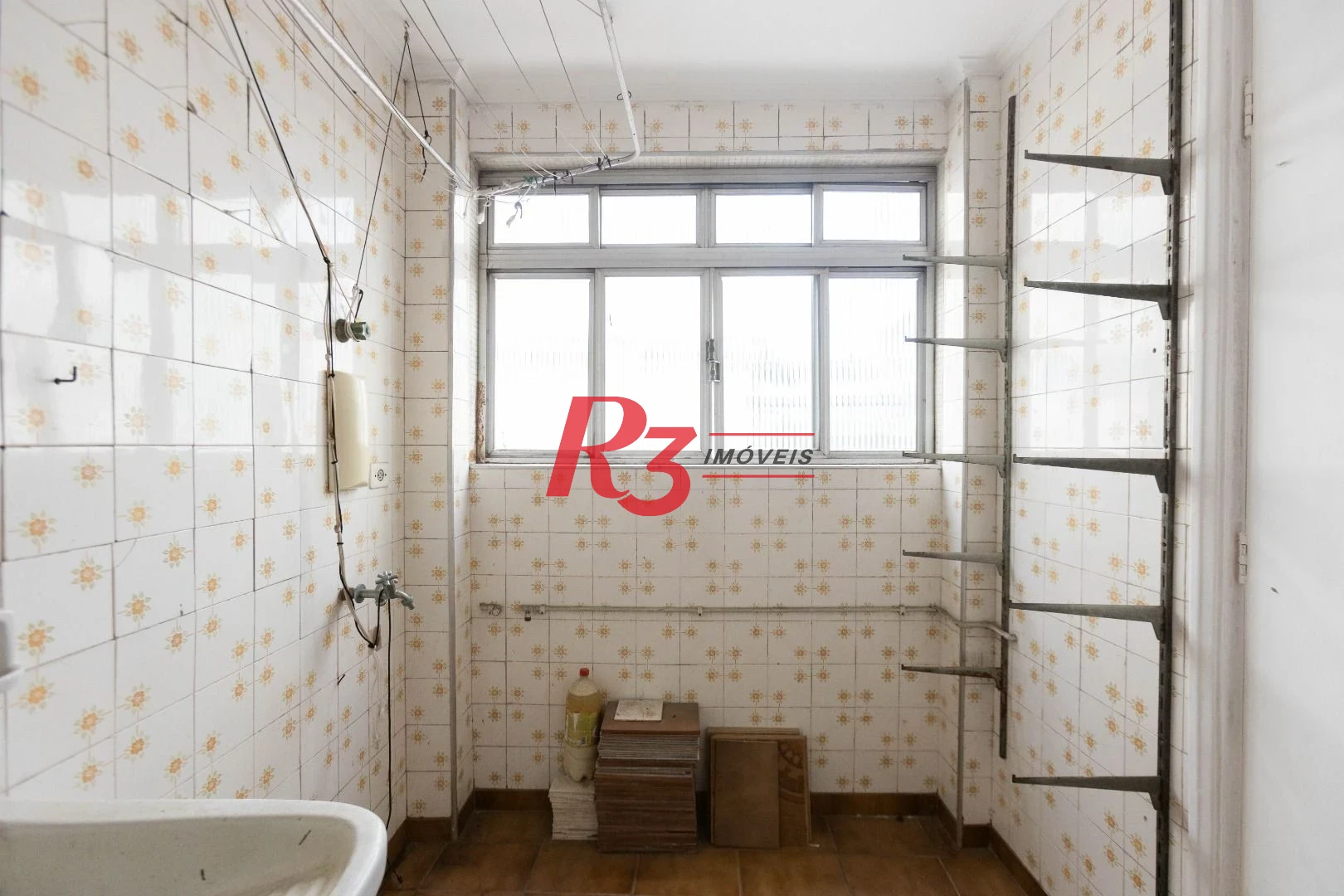 Apartamento com 2 dormitórios à venda, 80 m² por R$ 340.000,00 - Boqueirão - Santos/SP