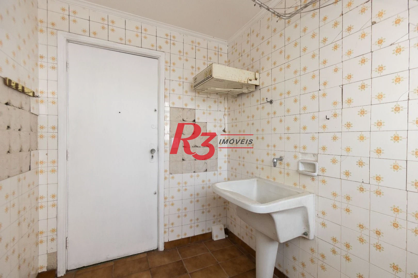Apartamento com 2 dormitórios à venda, 80 m² por R$ 340.000,00 - Boqueirão - Santos/SP