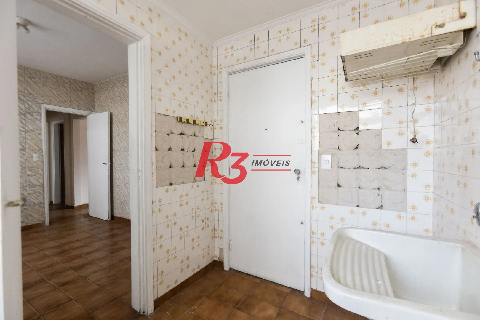 Apartamento com 2 dormitórios à venda, 80 m² por R$ 340.000,00 - Boqueirão - Santos/SP
