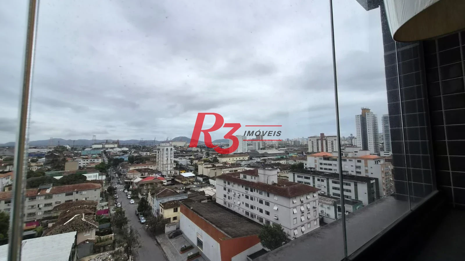 Sala, 46 m² - venda por R$ 370.000,00 ou aluguel por R$ 3.300,00/mês - Encruzilhada - Santos/SP