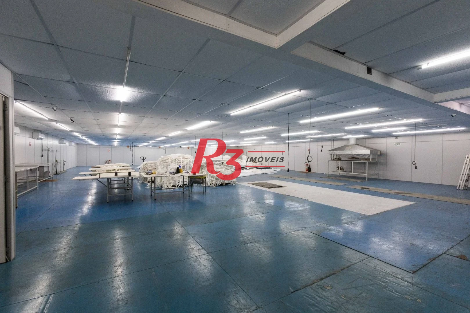 Galpão para alugar, 1000 m² por R$ 40.000,00/mês - Valongo - Santos/SP