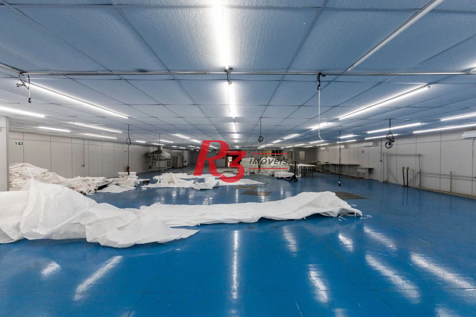 Galpão para alugar, 1000 m² por R$ 40.000,00/mês - Valongo - Santos/SP