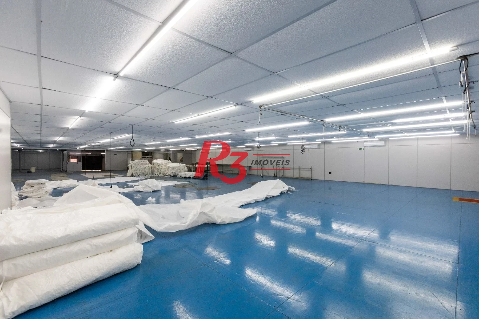 Galpão para alugar, 1000 m² por R$ 40.000,00/mês - Valongo - Santos/SP