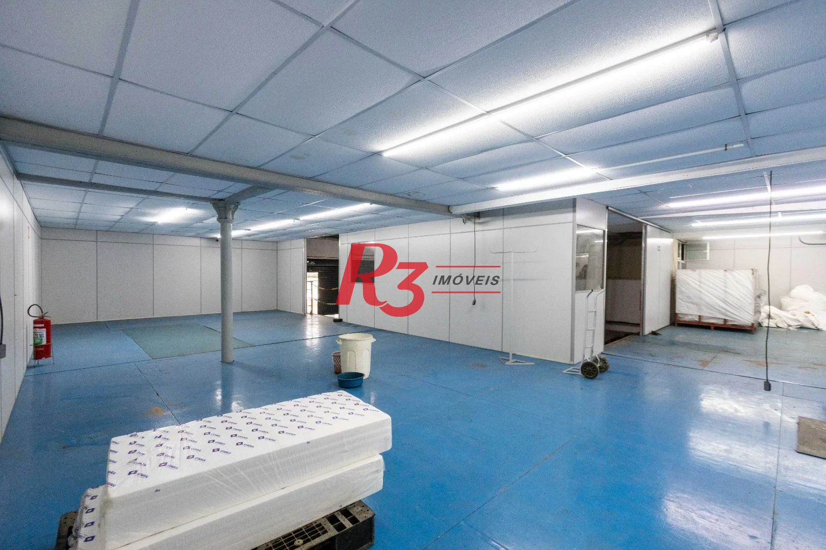 Galpão para alugar, 1000 m² por R$ 40.000,00/mês - Valongo - Santos/SP
