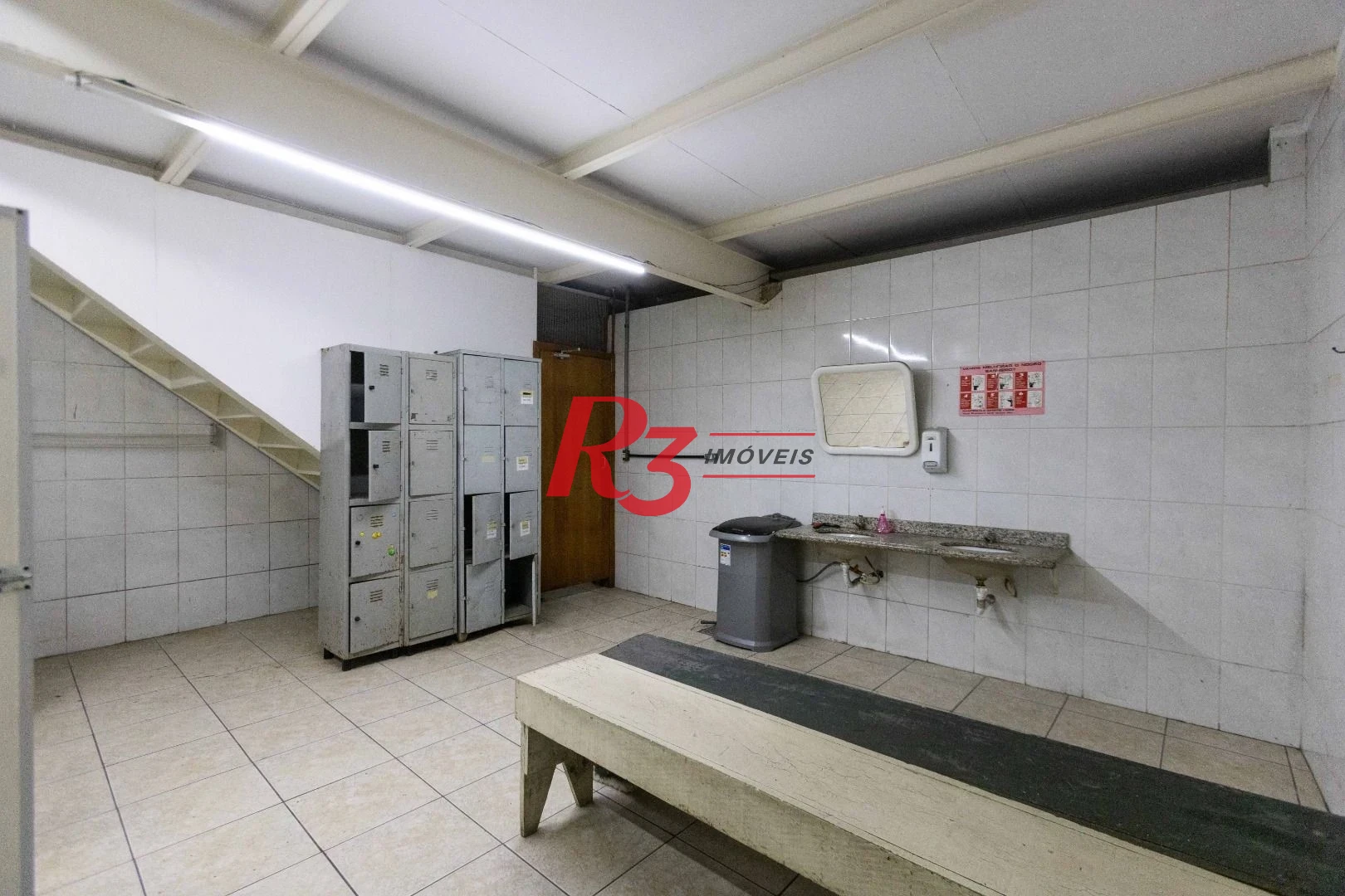 Galpão para alugar, 1000 m² por R$ 40.000,00/mês - Valongo - Santos/SP