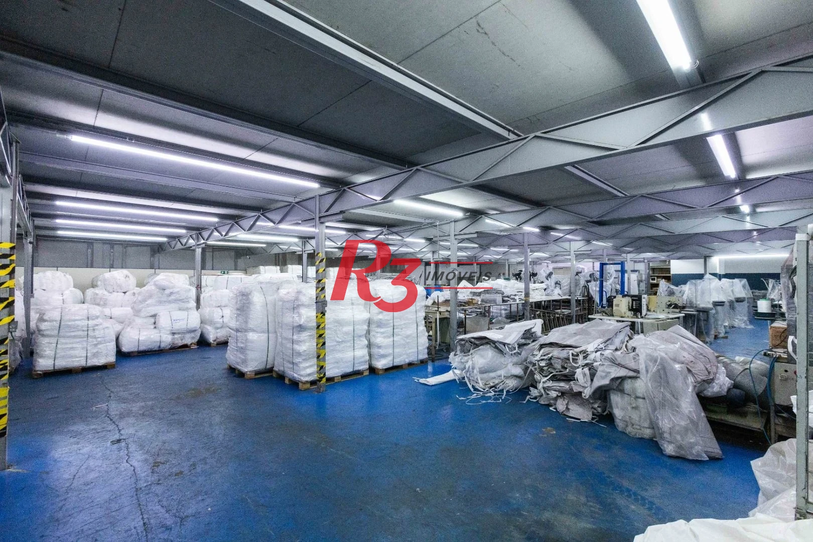 Galpão para alugar, 1000 m² por R$ 40.000,00/mês - Valongo - Santos/SP