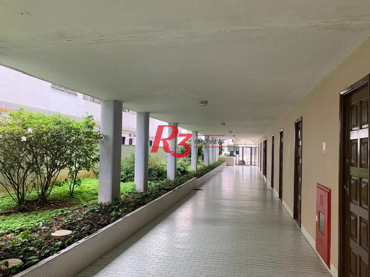 Apartamento com 2 dormitórios à venda, 105 m² por R$ 850.000,00 - Boqueirão - Santos/SP