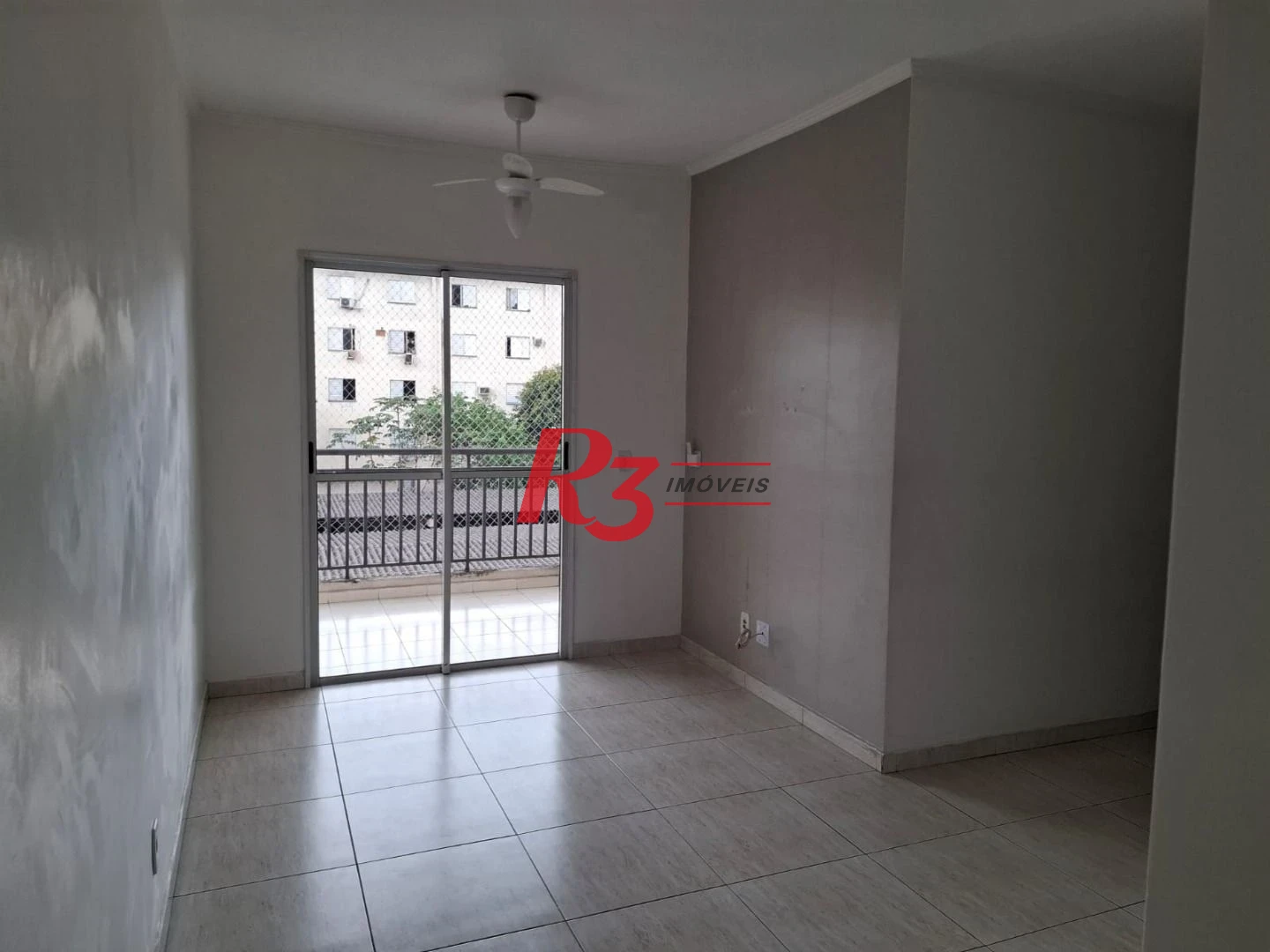 Apartamento com 2 dormitórios à venda, 53 m² por R$ 389.000,00 - Areia Branca - Santos/SP
