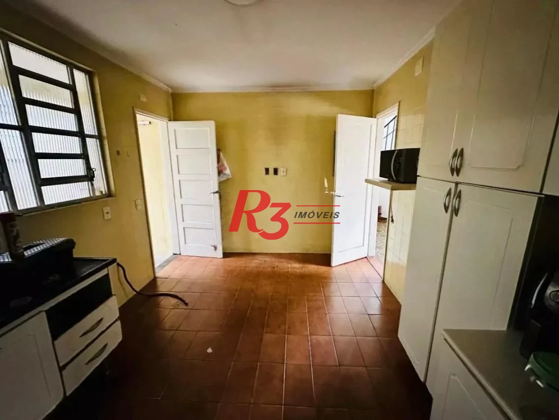 Casa com 3 dormitórios para alugar, 160 m² por R$ 7.000,00/mês - Embaré - Santos/SP