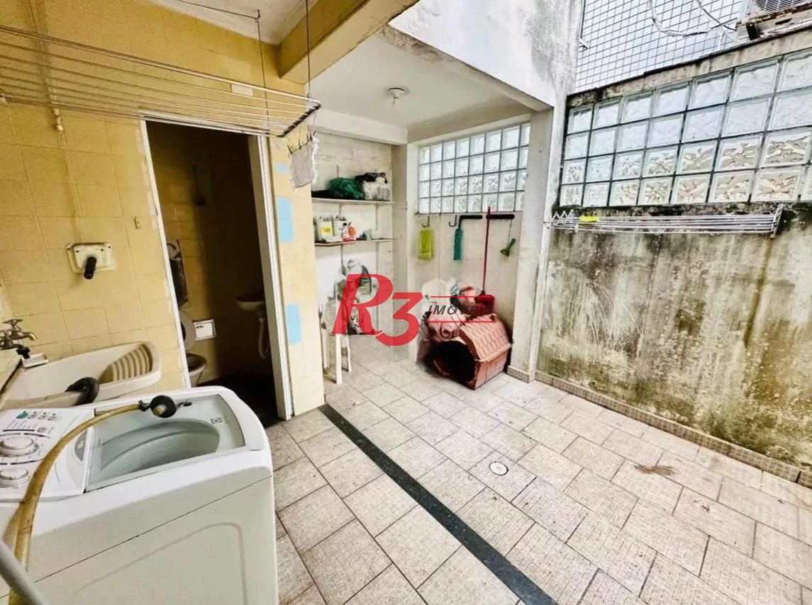 Casa com 3 dormitórios para alugar, 160 m² por R$ 7.000,00/mês - Embaré - Santos/SP