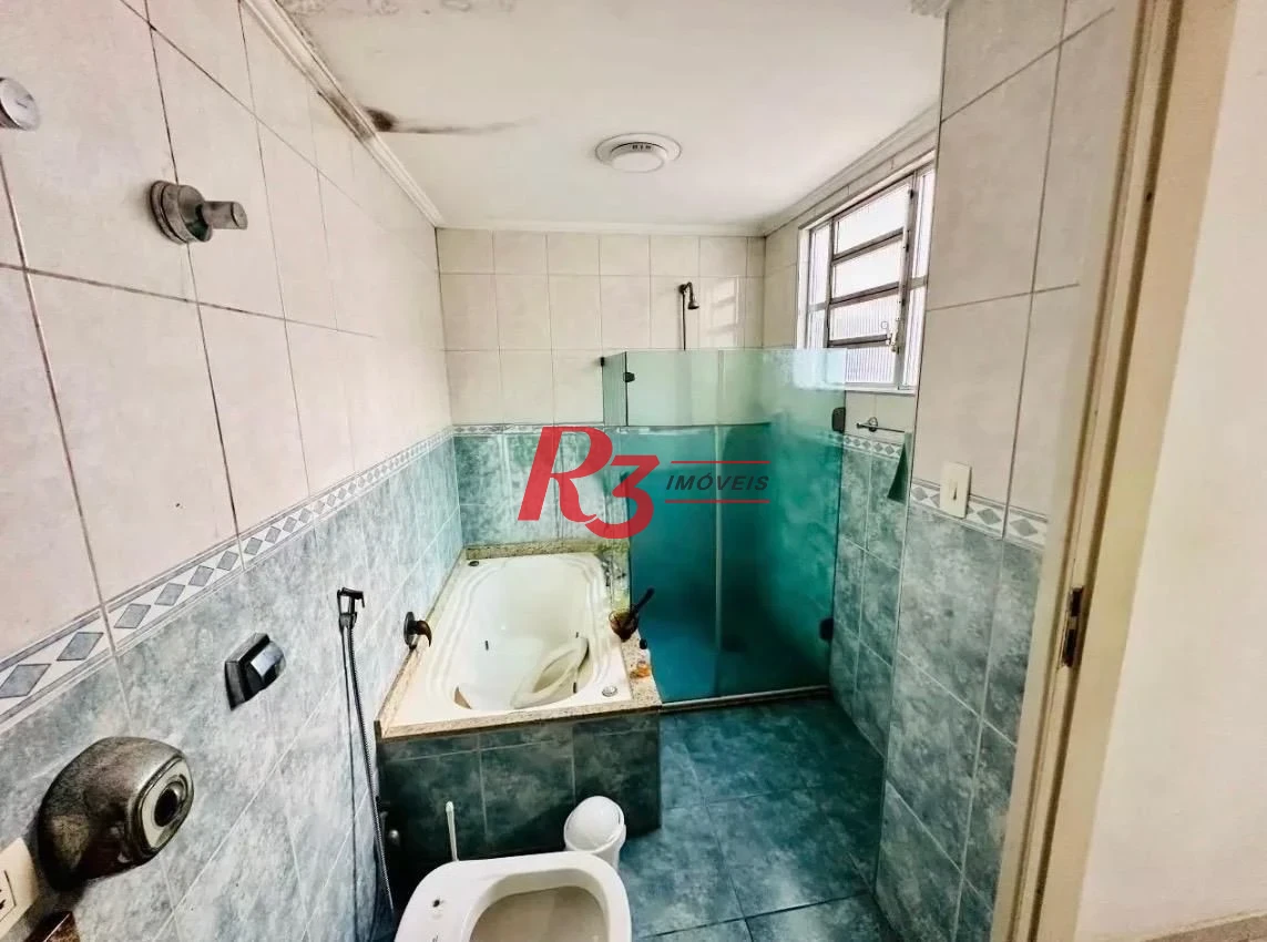 Casa com 3 dormitórios para alugar, 160 m² por R$ 7.000,00/mês - Embaré - Santos/SP