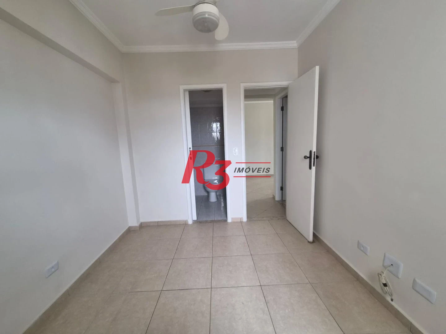 Apartamento com 2 dormitórios à venda, 62 m² por R$ 680.000,00 - Aparecida - Santos/SP