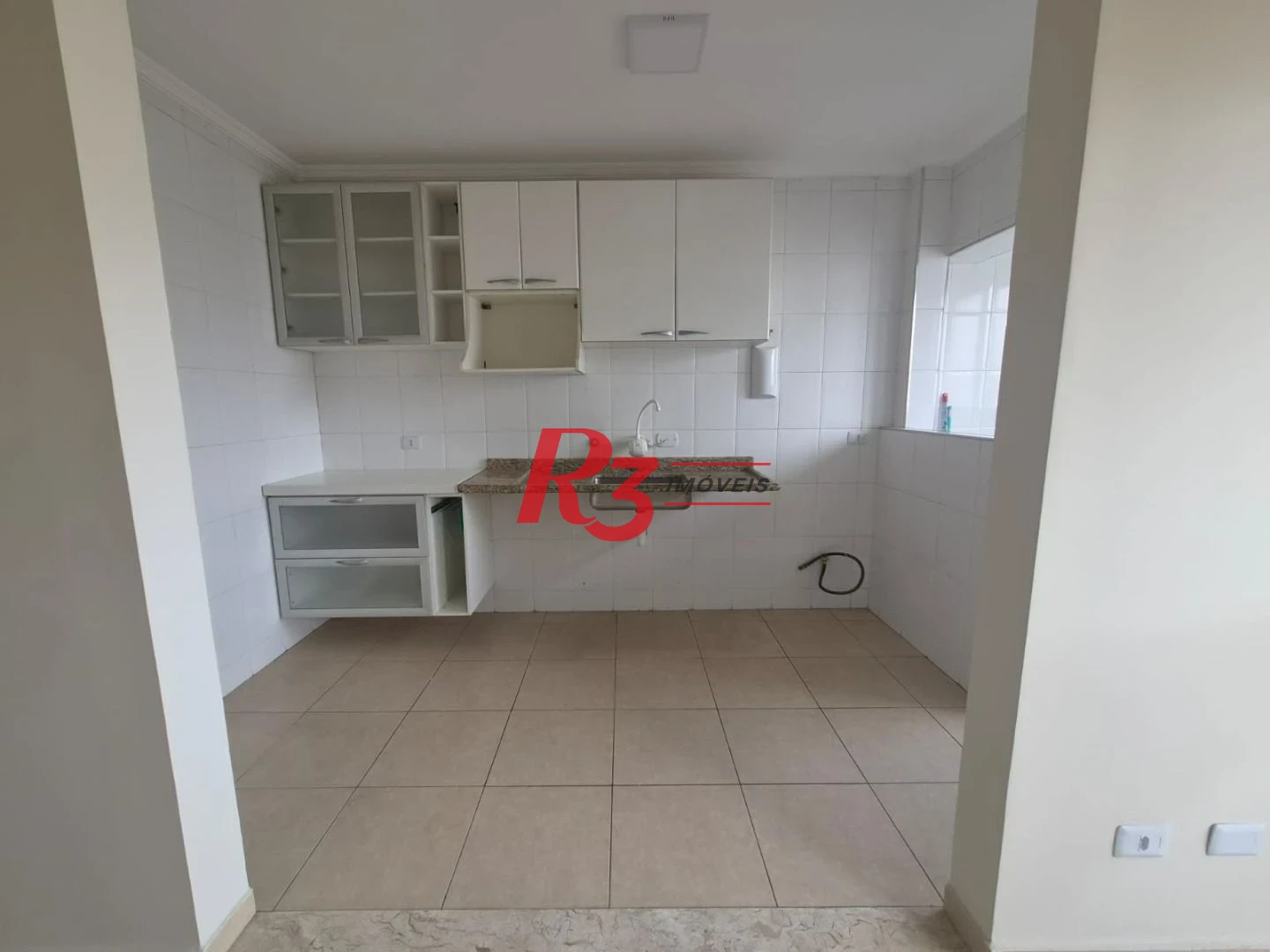 Apartamento com 2 dormitórios à venda, 62 m² por R$ 680.000,00 - Aparecida - Santos/SP