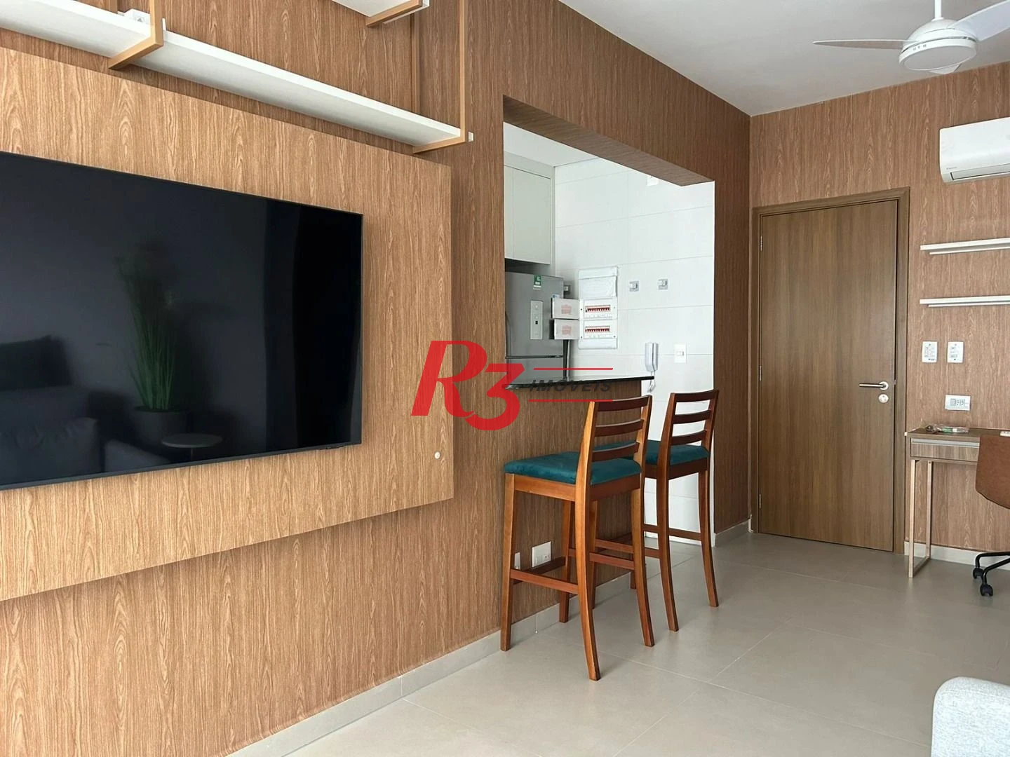 Apartamento com 1 dormitório para alugar, 53 m² por R$ 5.100,02/mês - Boqueirão - Santos/SP