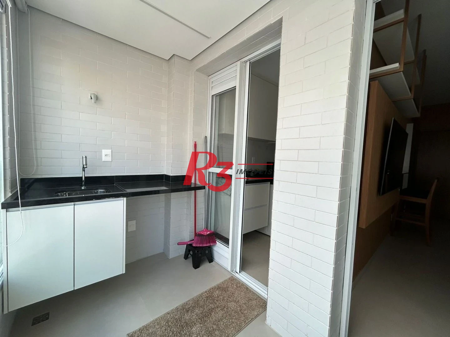 Apartamento com 1 dormitório para alugar, 53 m² por R$ 5.100,02/mês - Boqueirão - Santos/SP