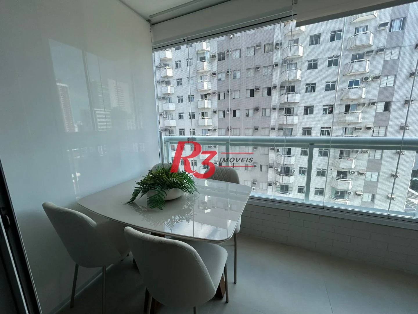 Apartamento com 1 dormitório para alugar, 53 m² por R$ 5.100,02/mês - Boqueirão - Santos/SP